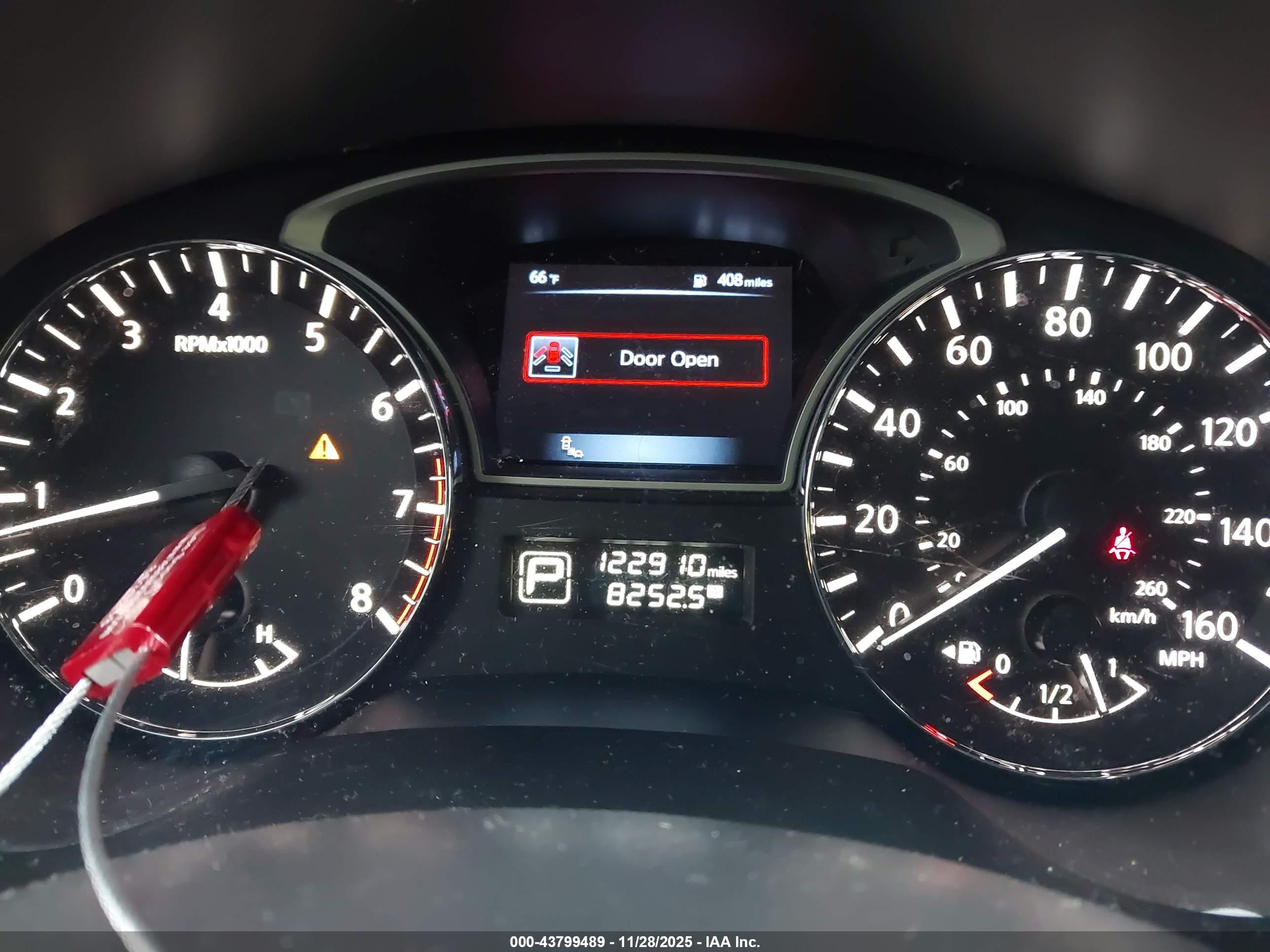 NISSAN PATHFINDER image 7