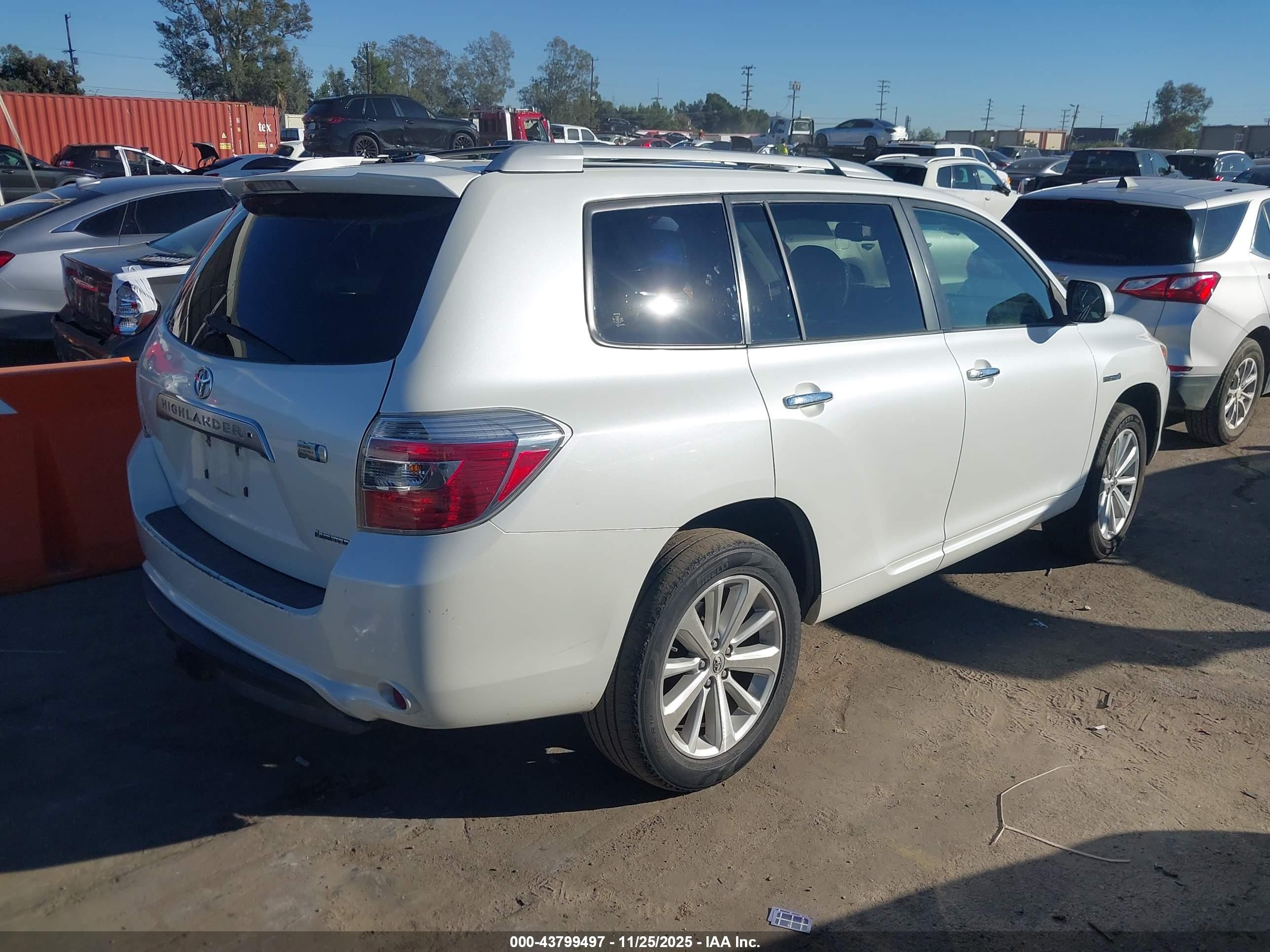 TOYOTA HIGHLANDER image 4