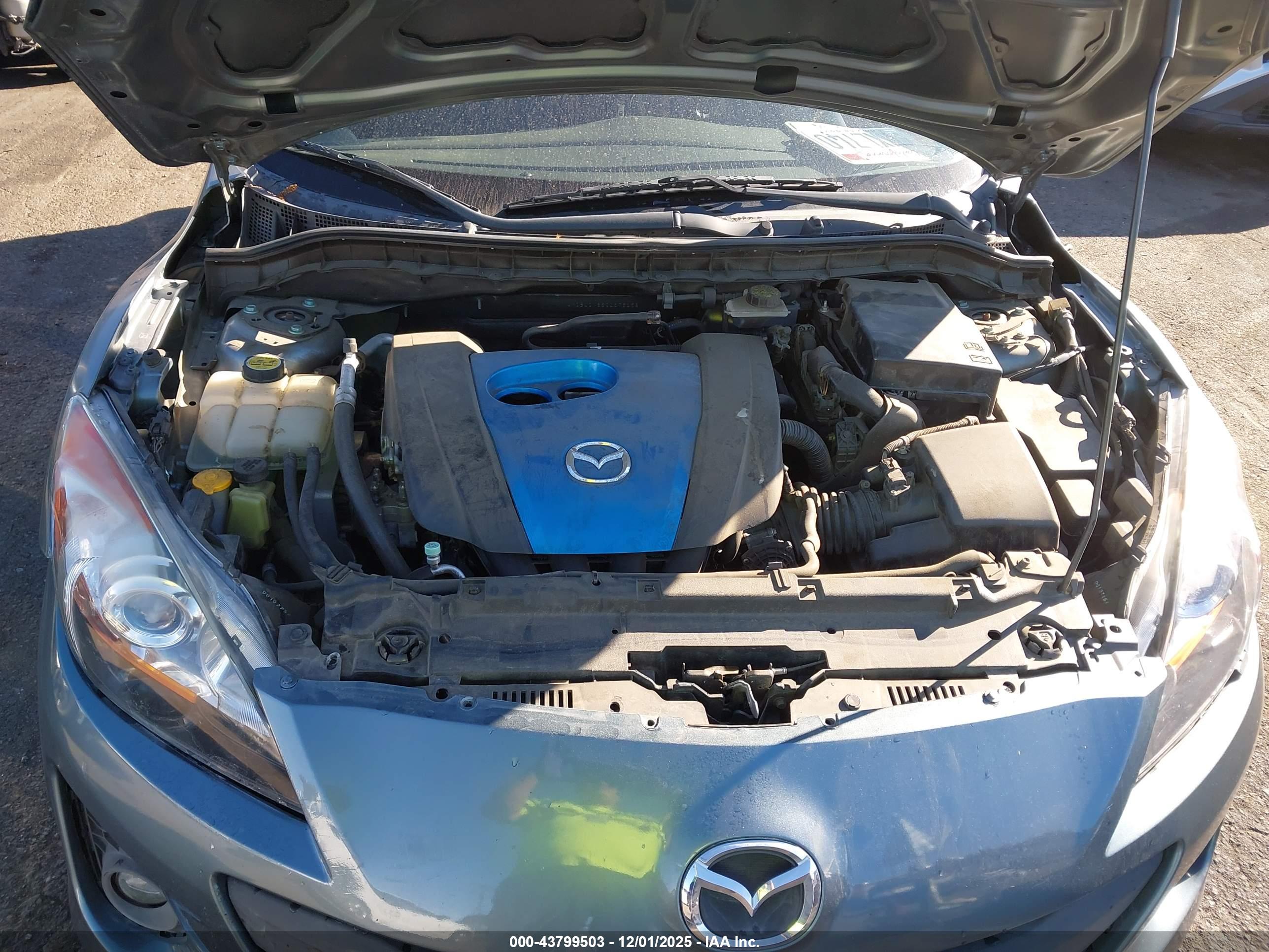 MAZDA MAZDA3 image 10