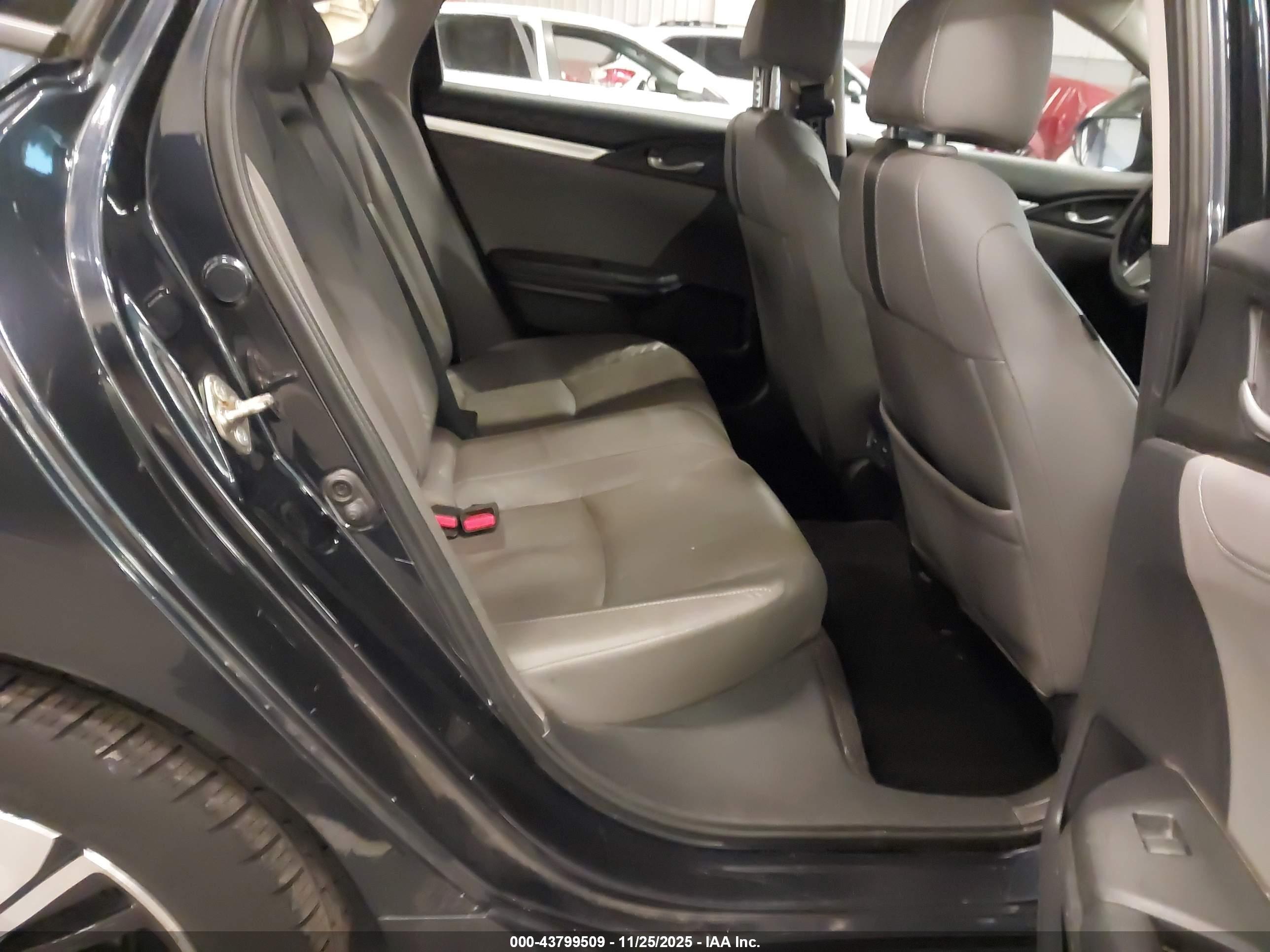 HONDA CIVIC image 8