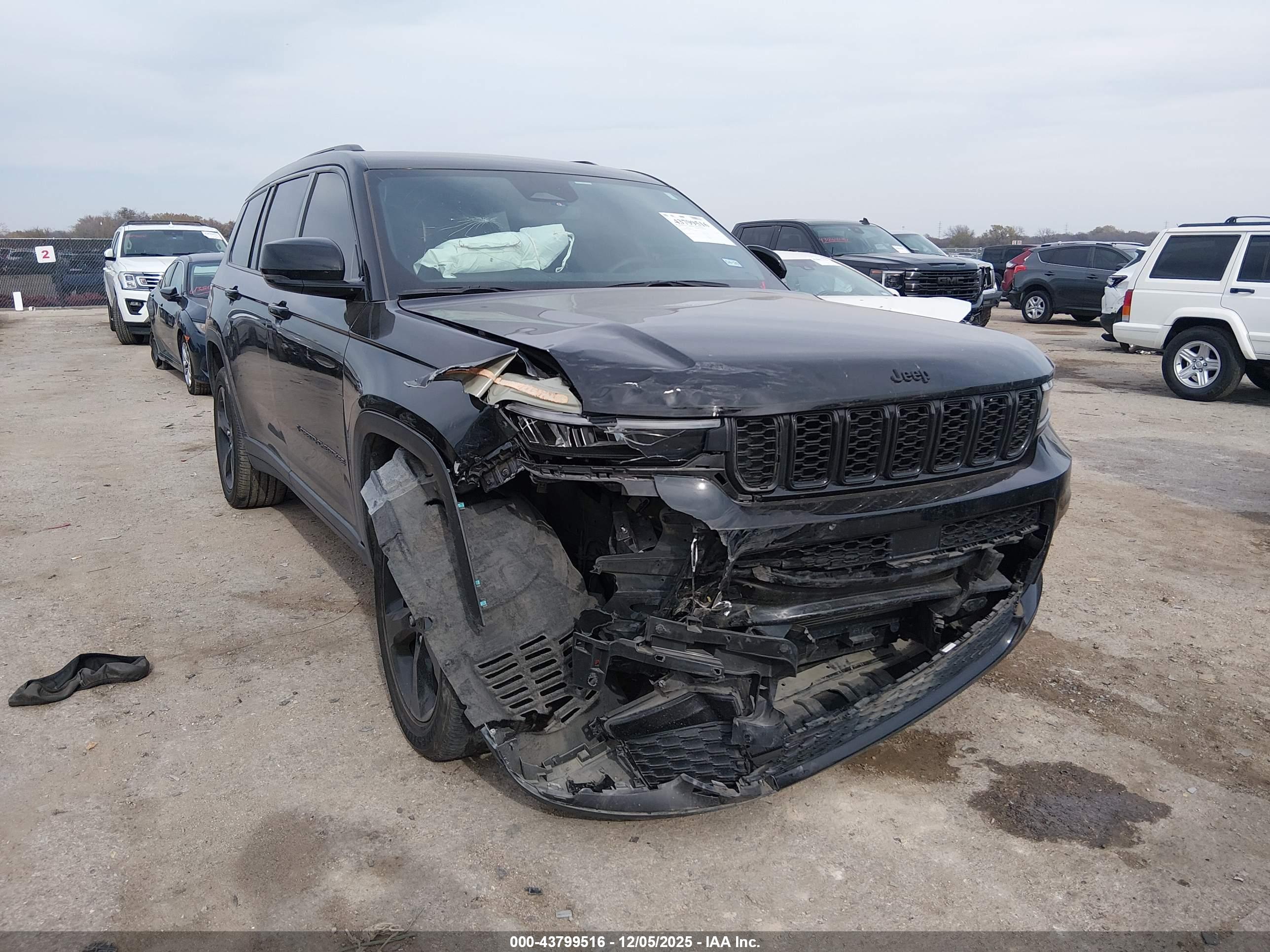 JEEP GRAND image 6