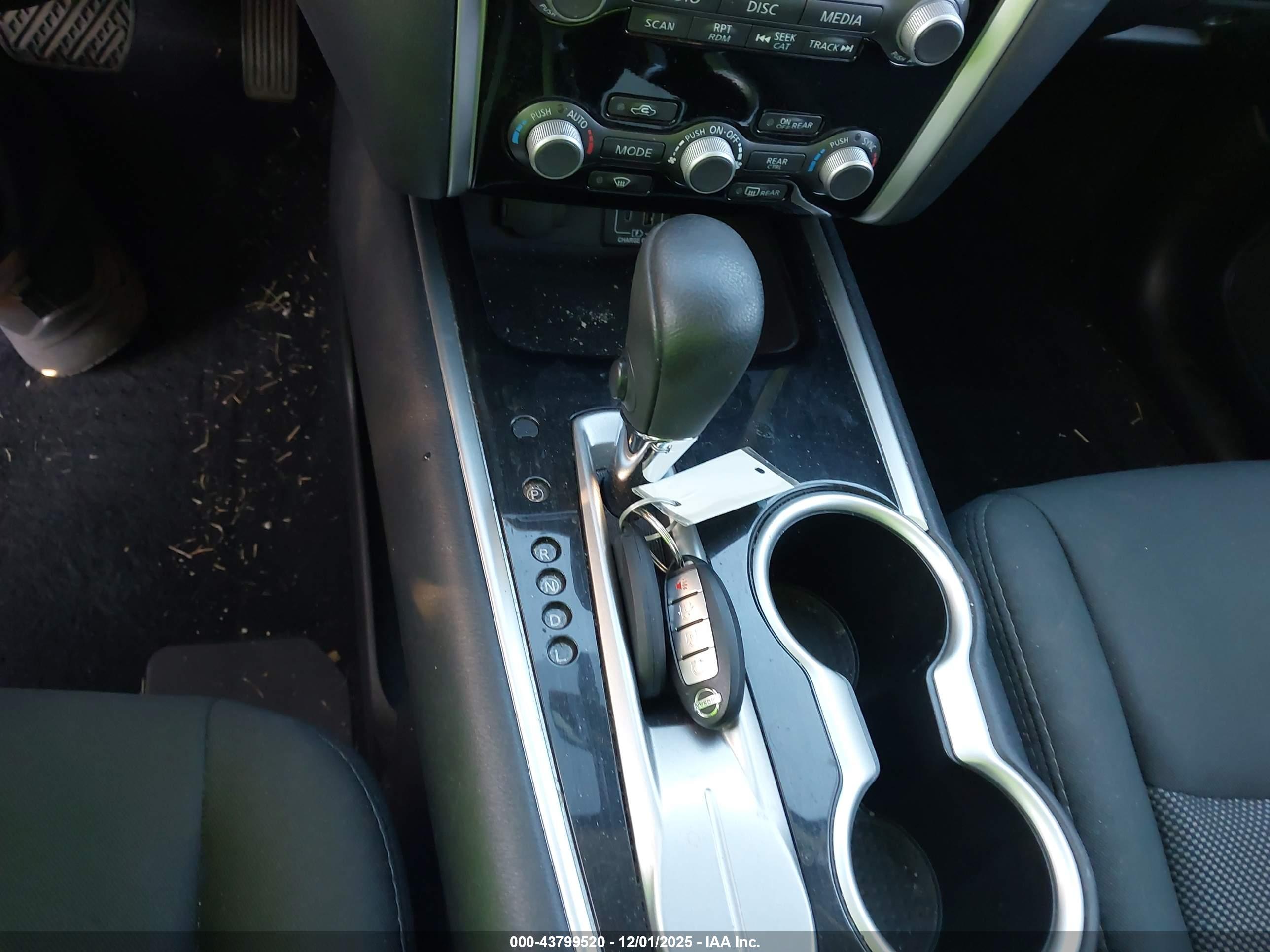 NISSAN PATHFINDER image 11