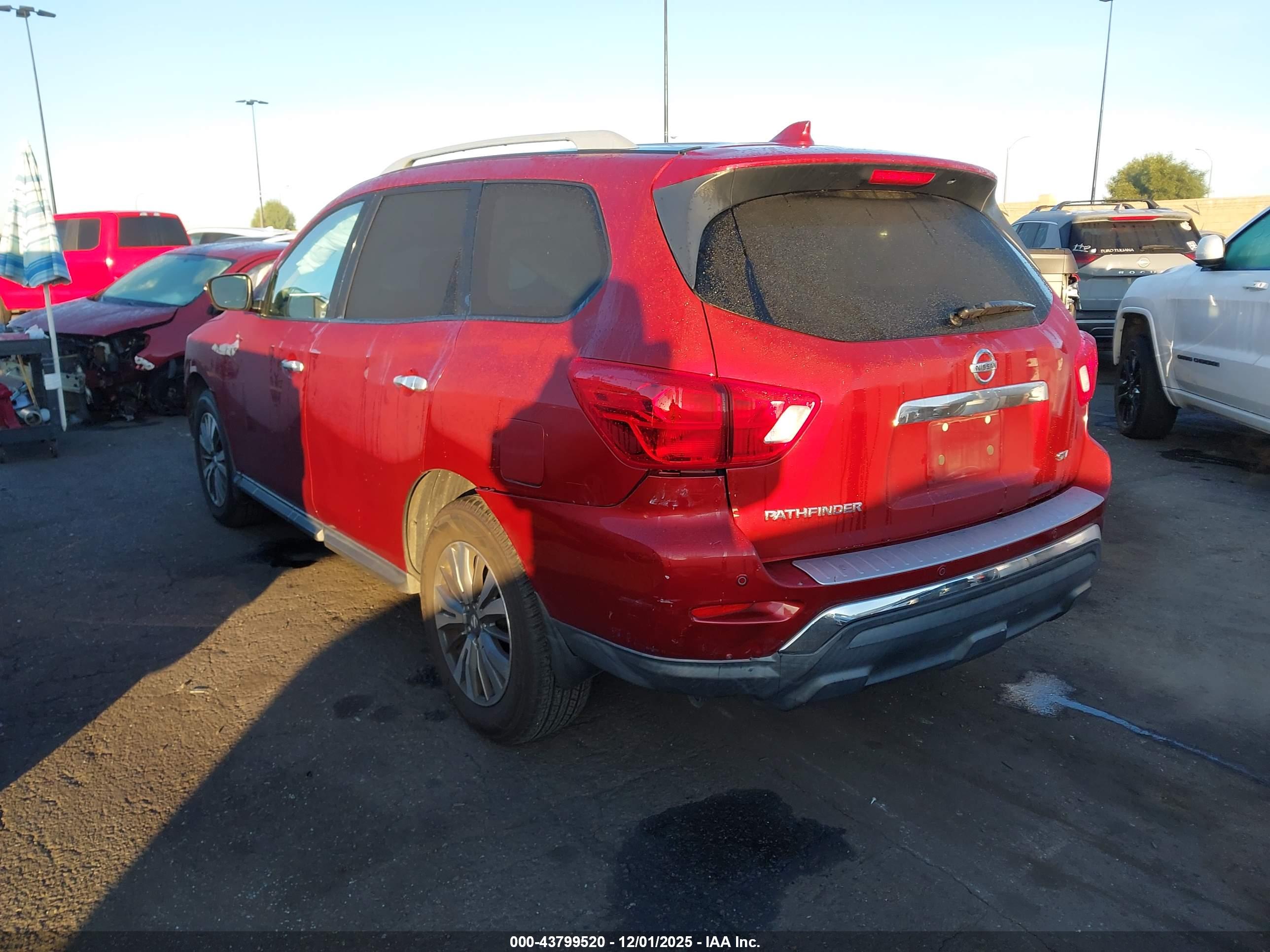 NISSAN PATHFINDER image 3