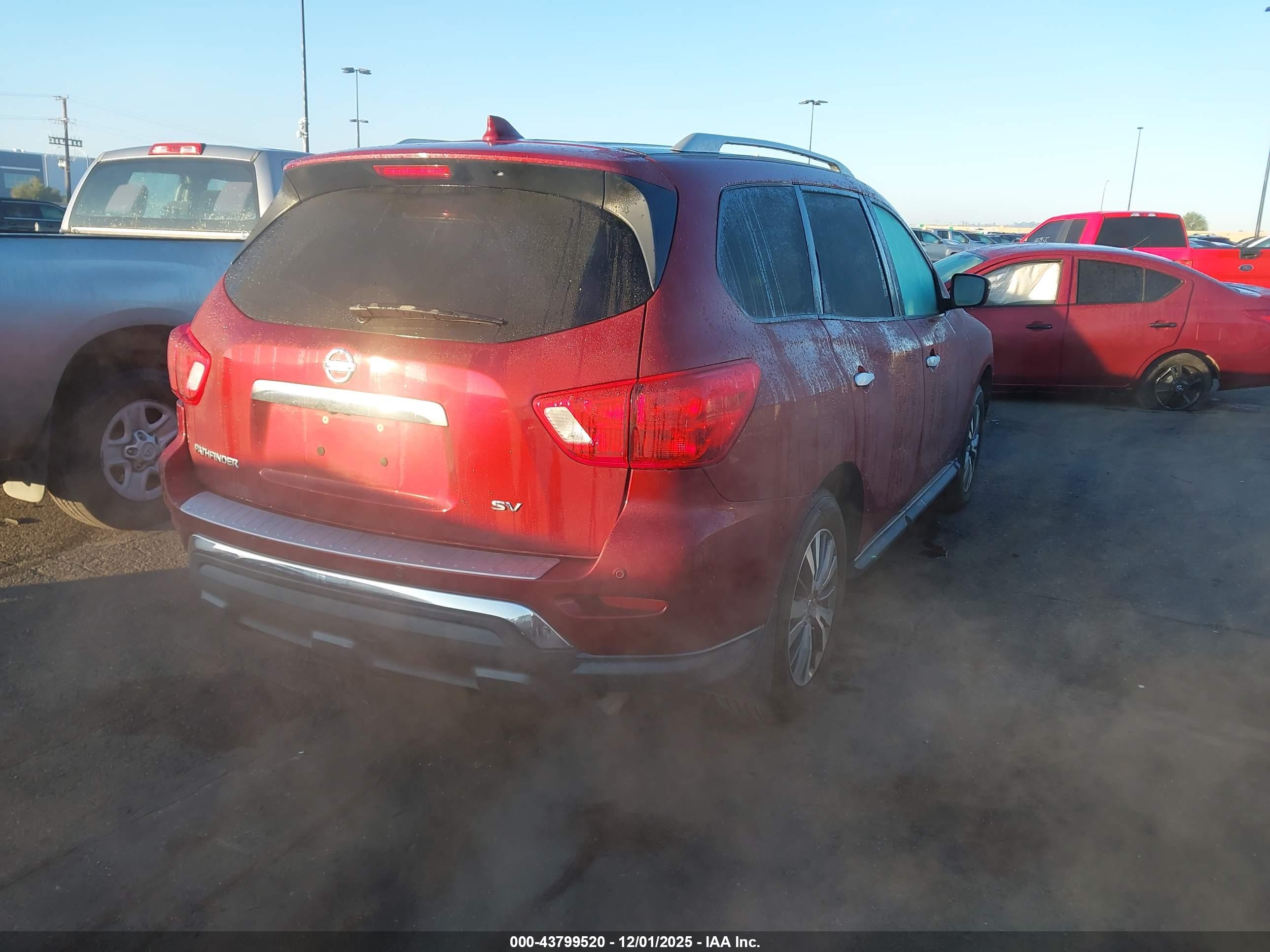 NISSAN PATHFINDER image 4