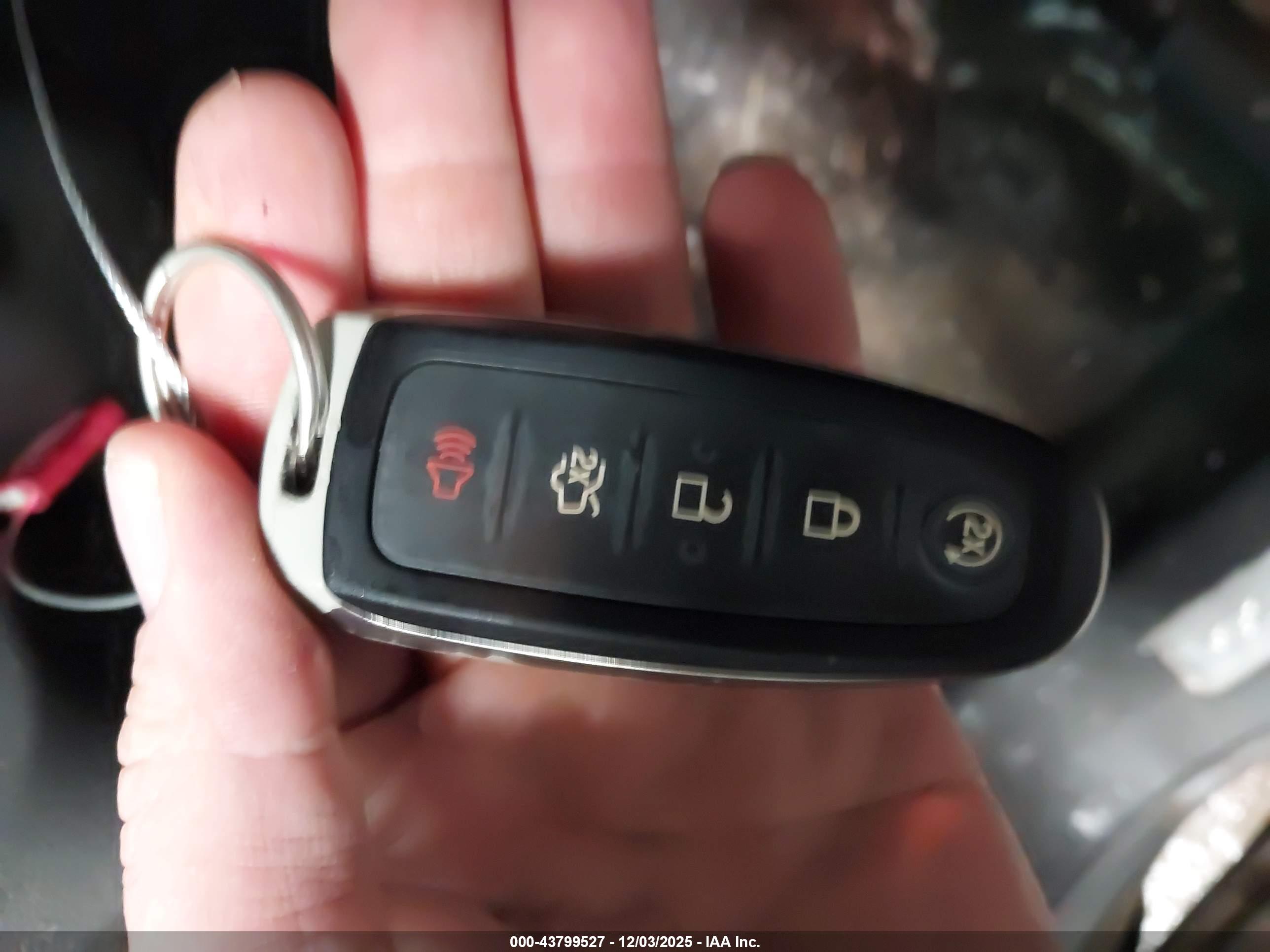 FORD EXPLORER image 11