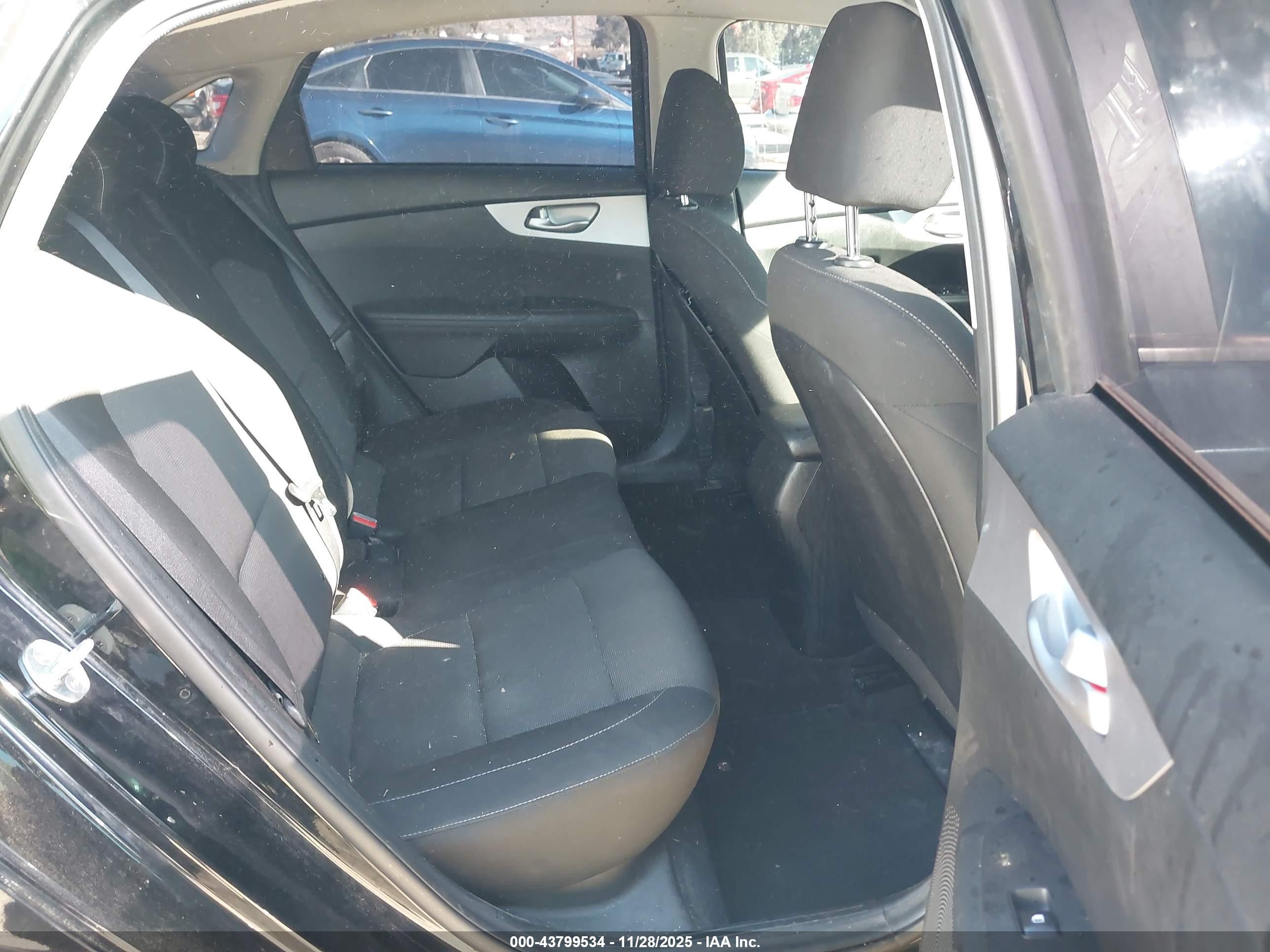 KIA FORTE image 8