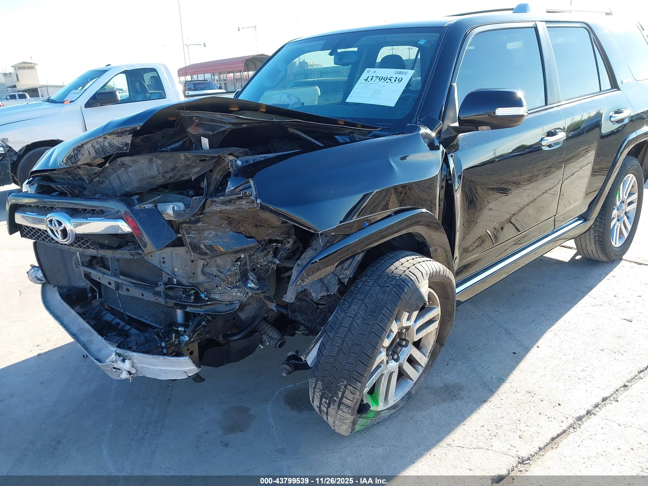 TOYOTA 4RUNNER image 6