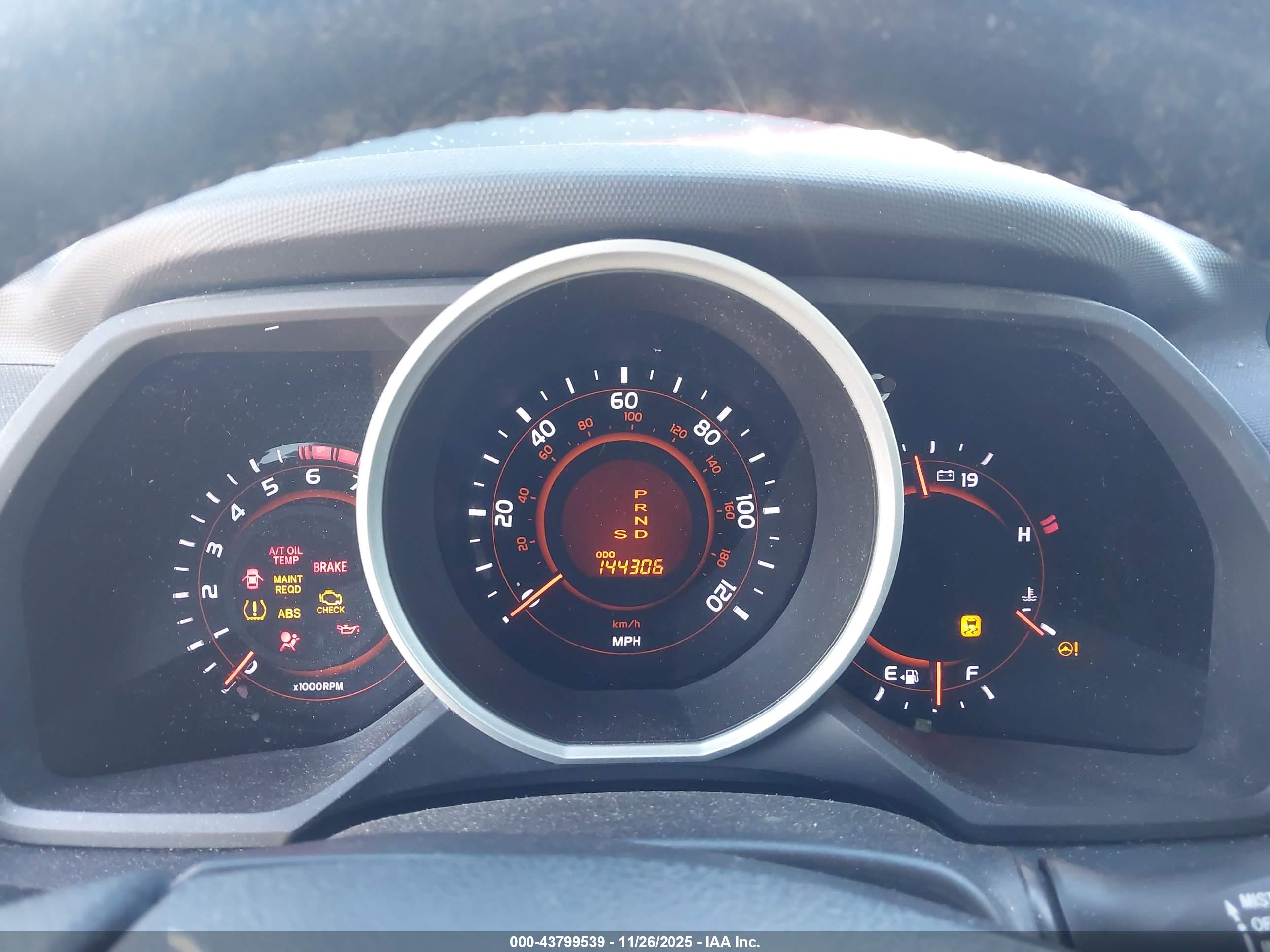 TOYOTA 4RUNNER image 7