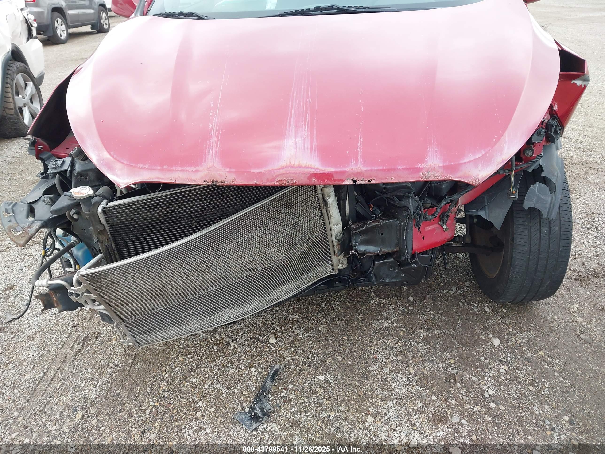 HYUNDAI TUCSON image 6