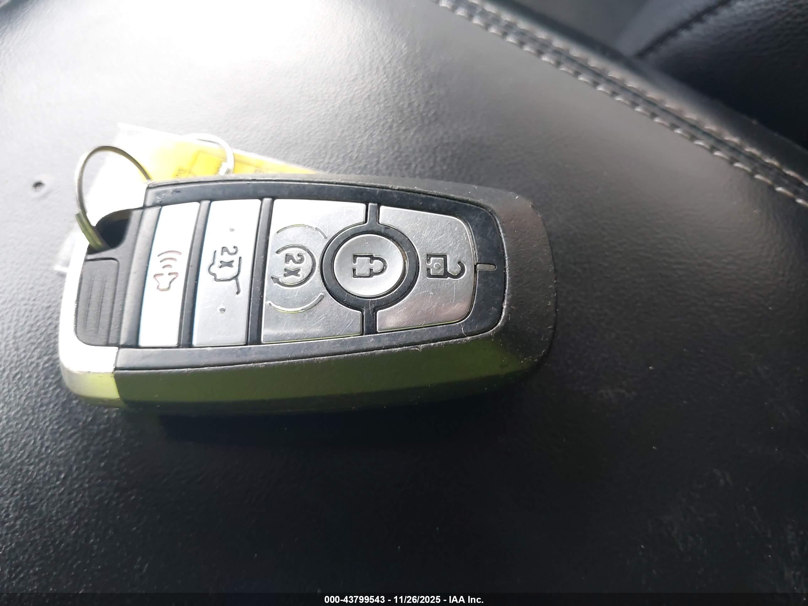 FORD EXPLORER image 11