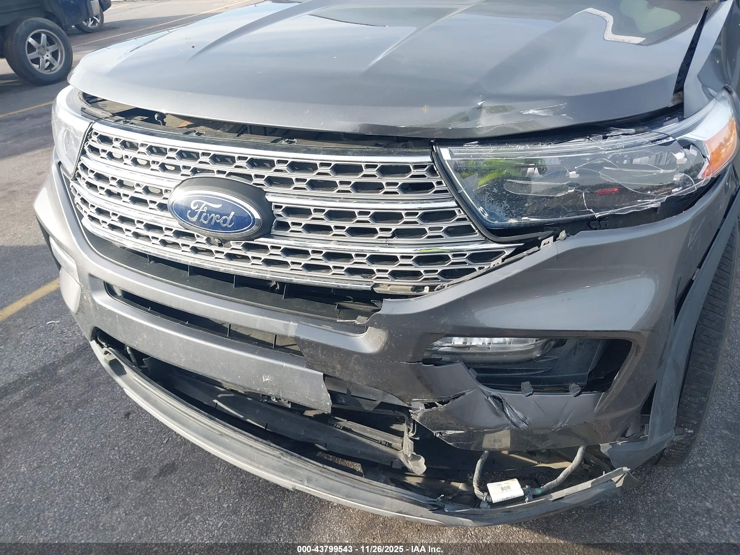 FORD EXPLORER image 6