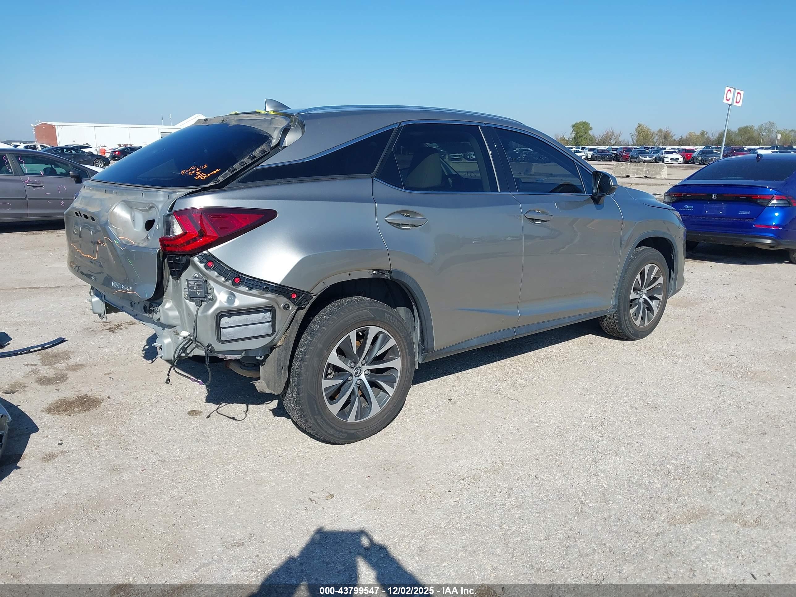 LEXUS RX image 4
