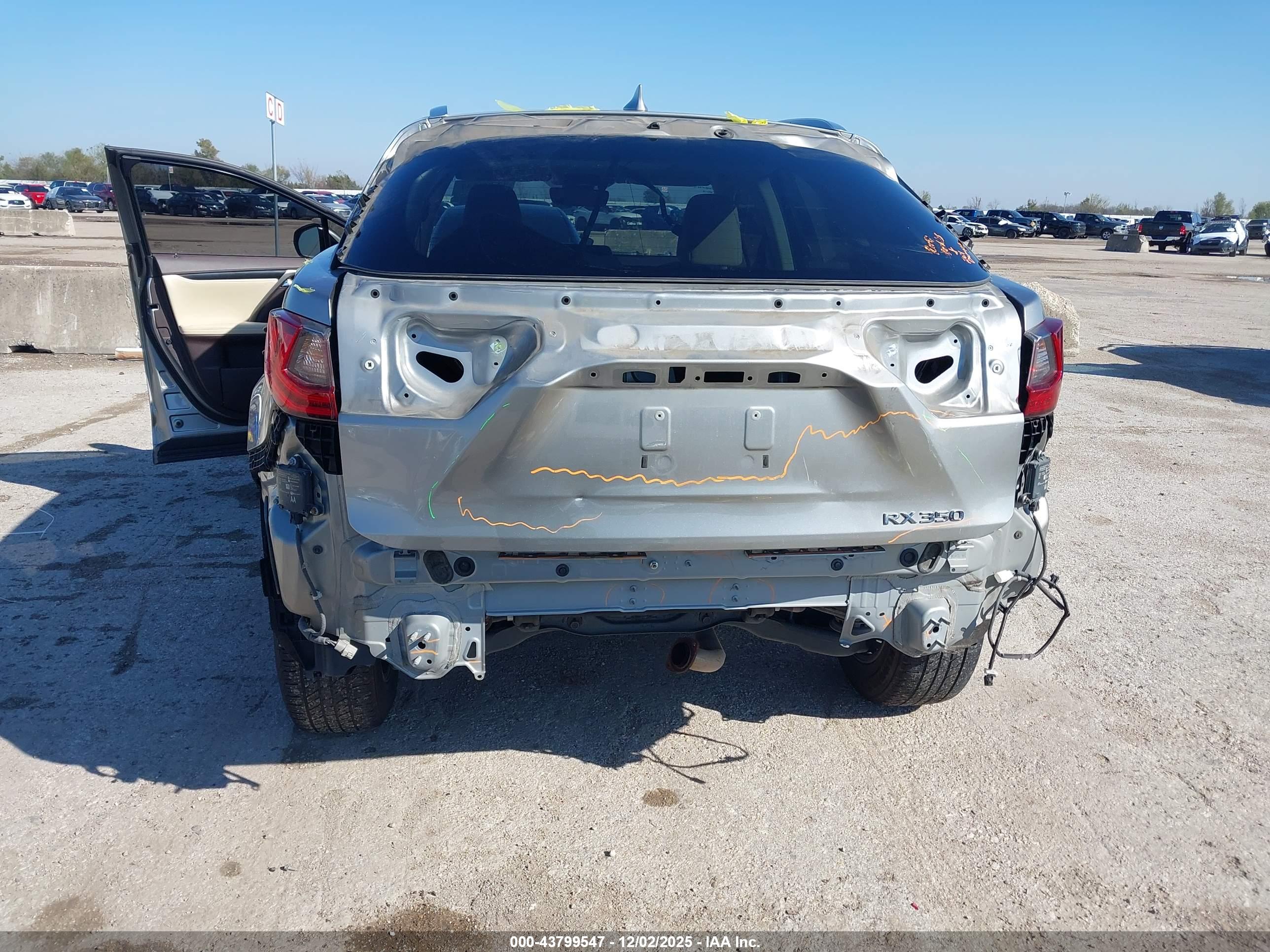 LEXUS RX image 6