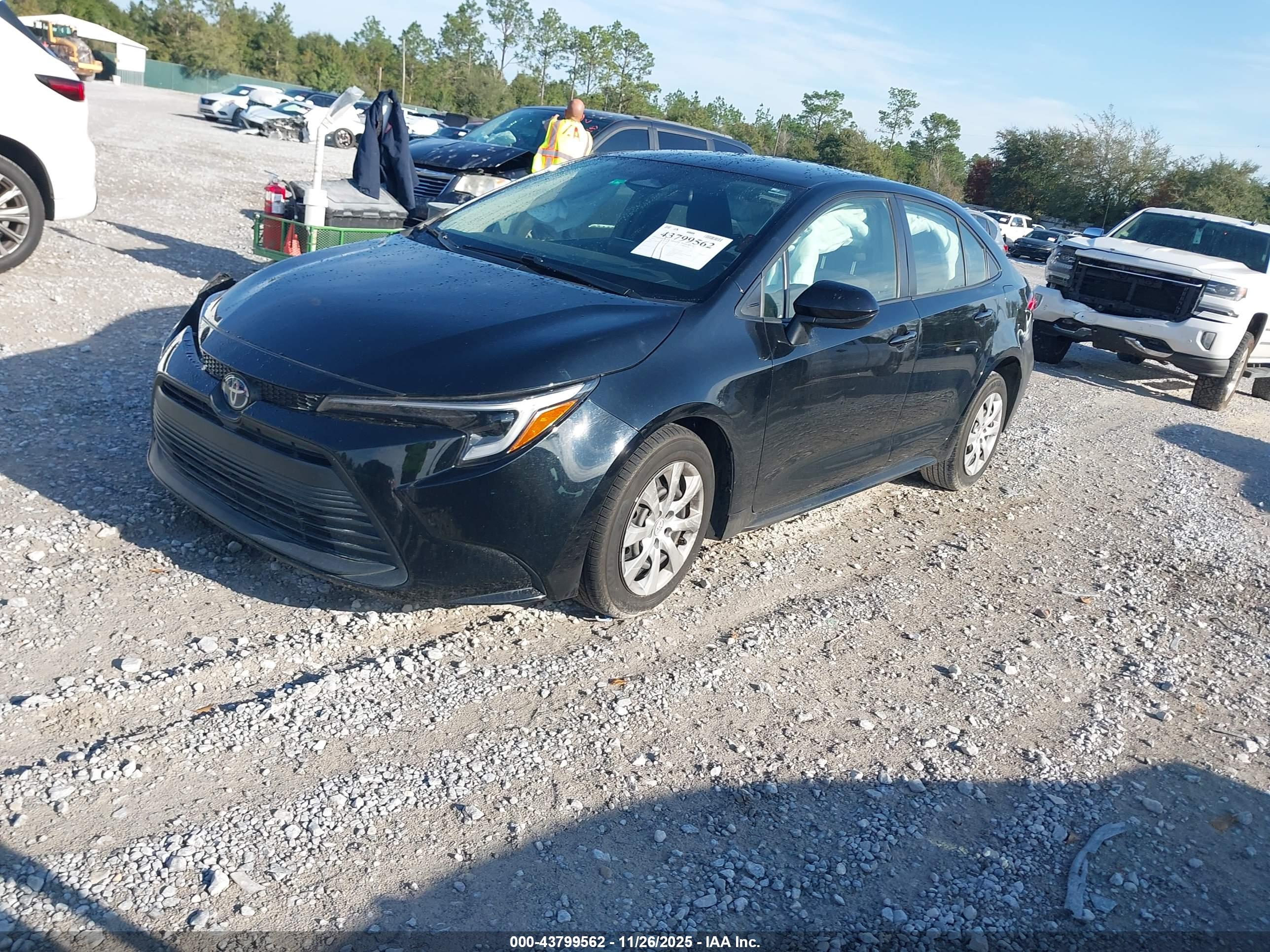 TOYOTA COROLLA image 2