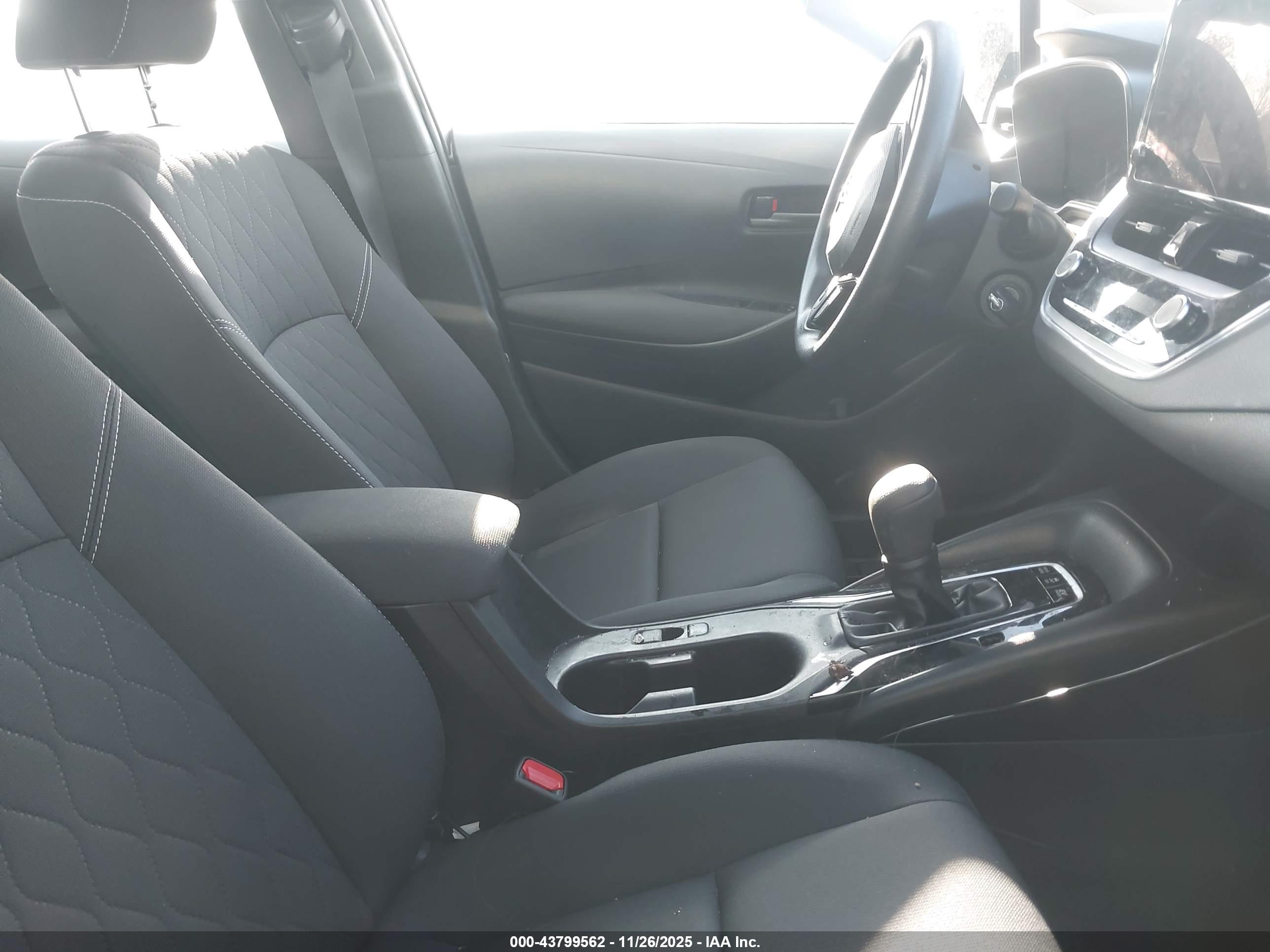 TOYOTA COROLLA image 5