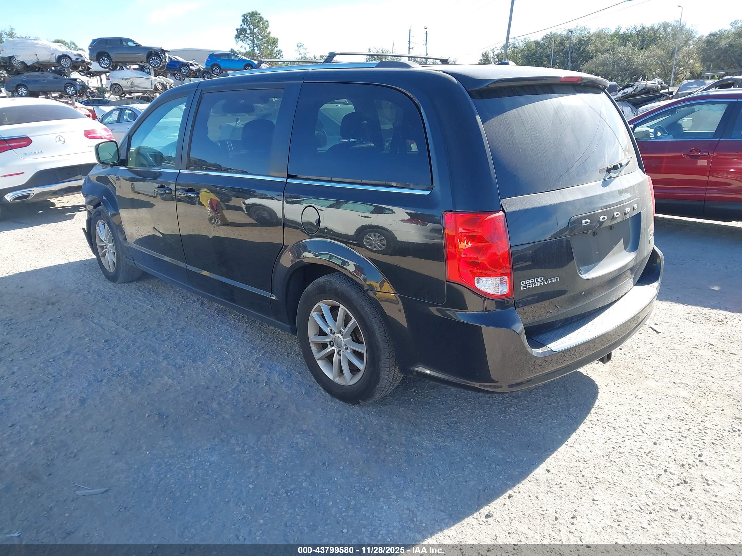 DODGE GRAND image 3