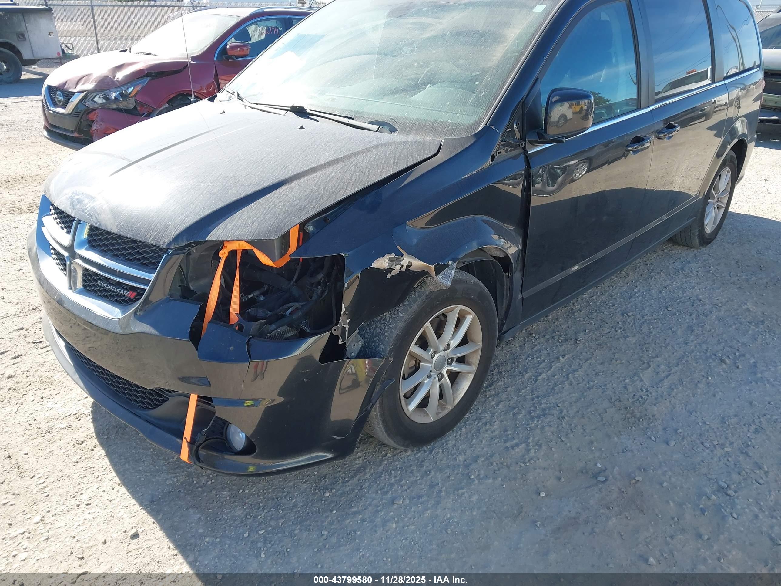 DODGE GRAND image 6