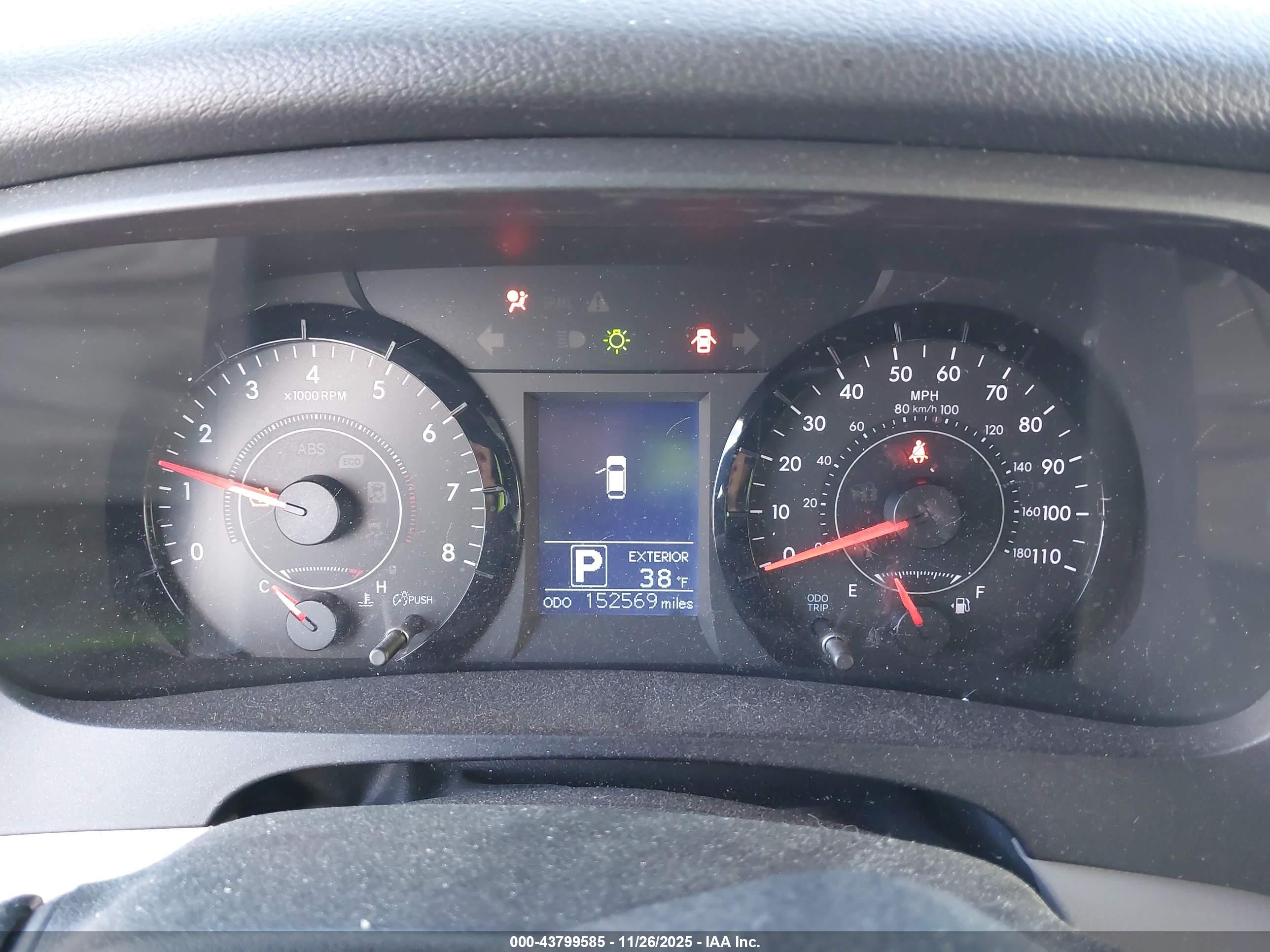 TOYOTA SIENNA image 7