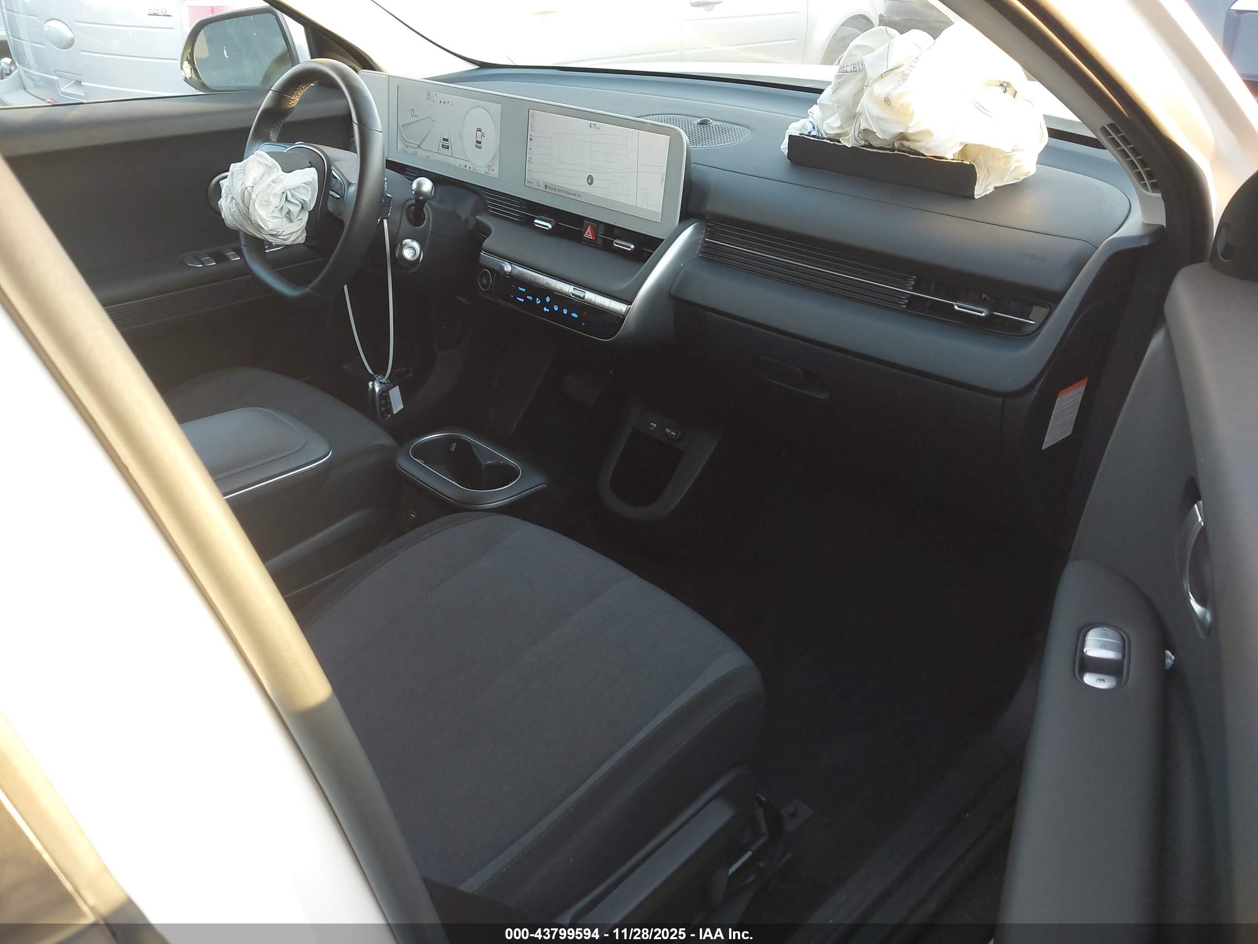 HYUNDAI IONIQ image 5