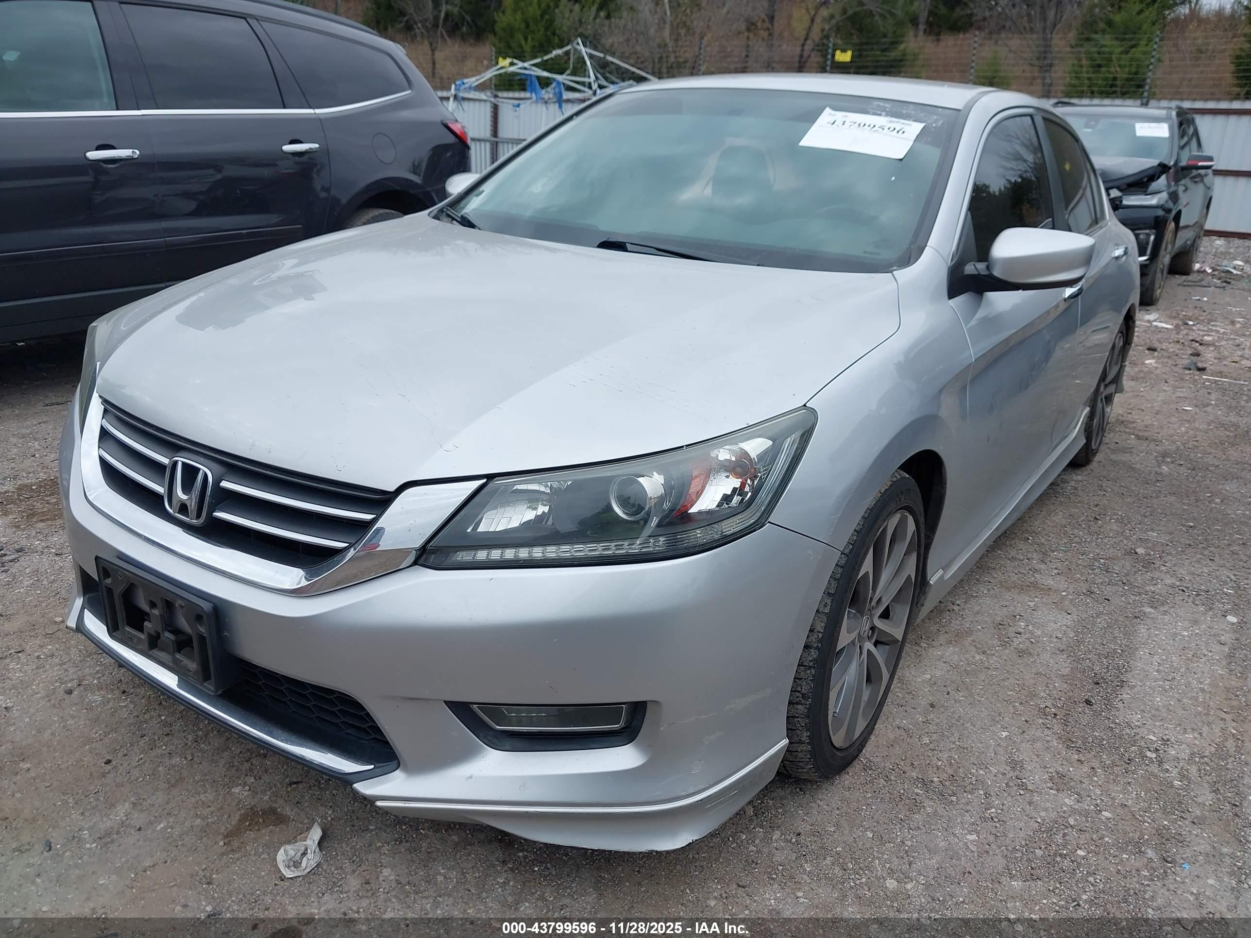 HONDA ACCORD image 2