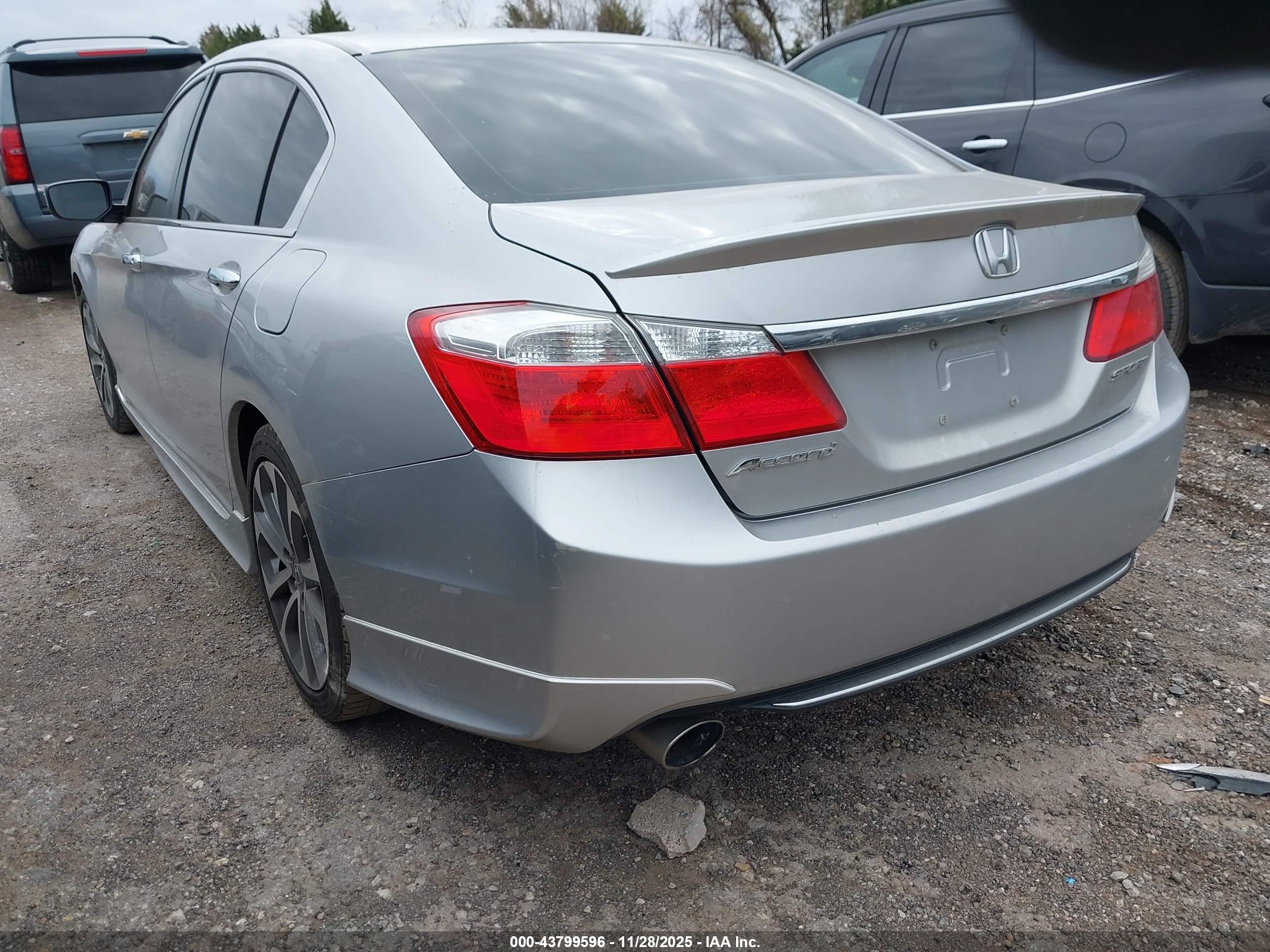 HONDA ACCORD image 3