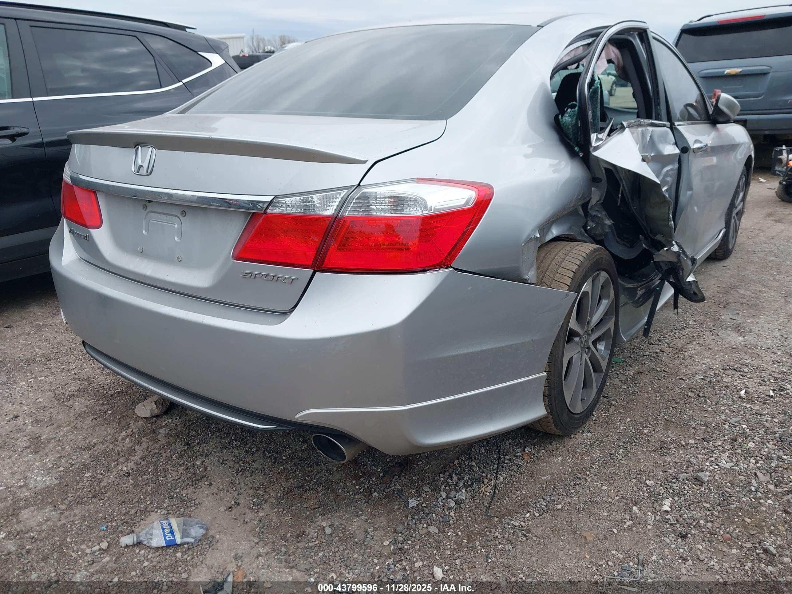 HONDA ACCORD image 4