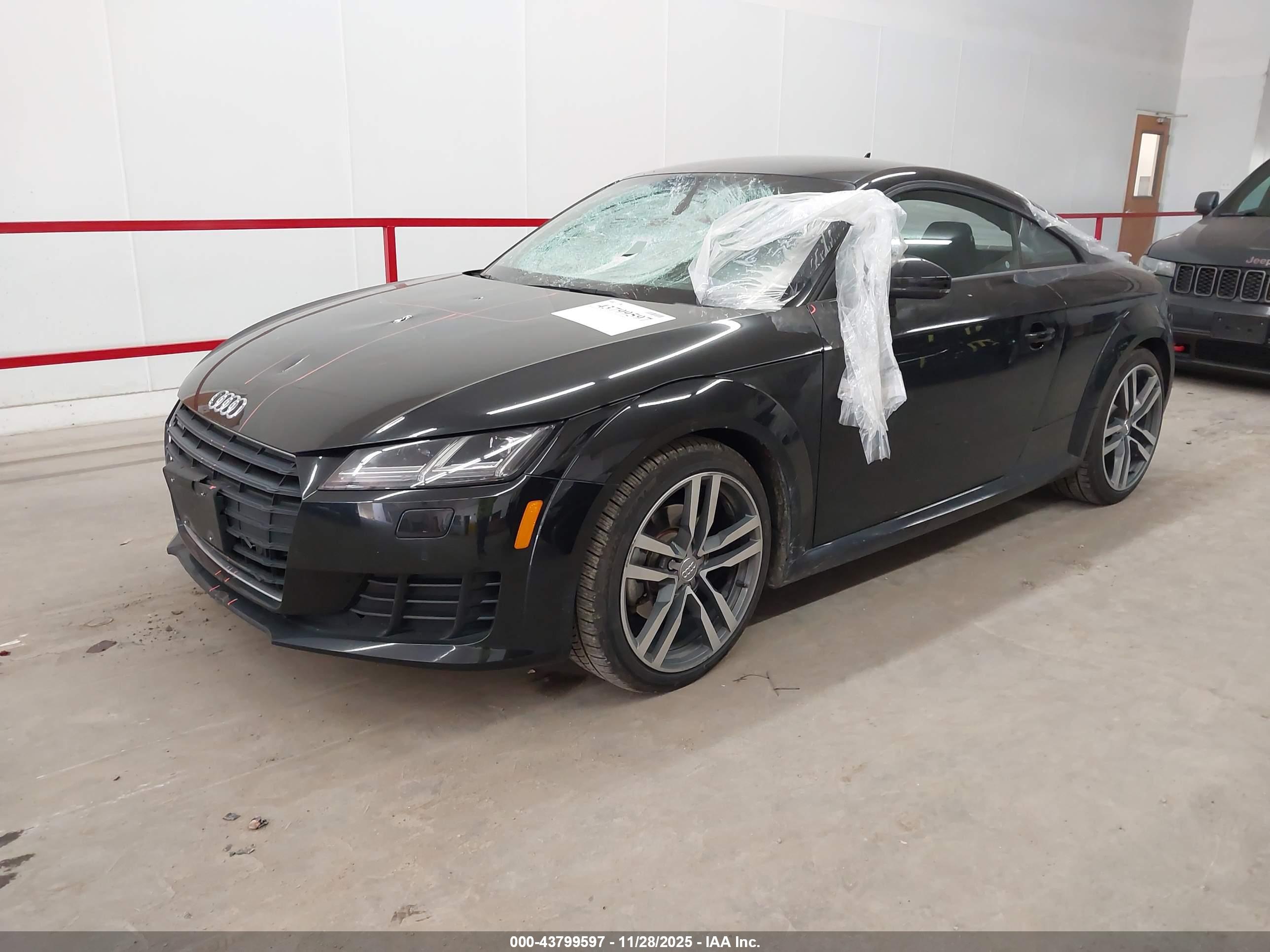 AUDI TT image 2