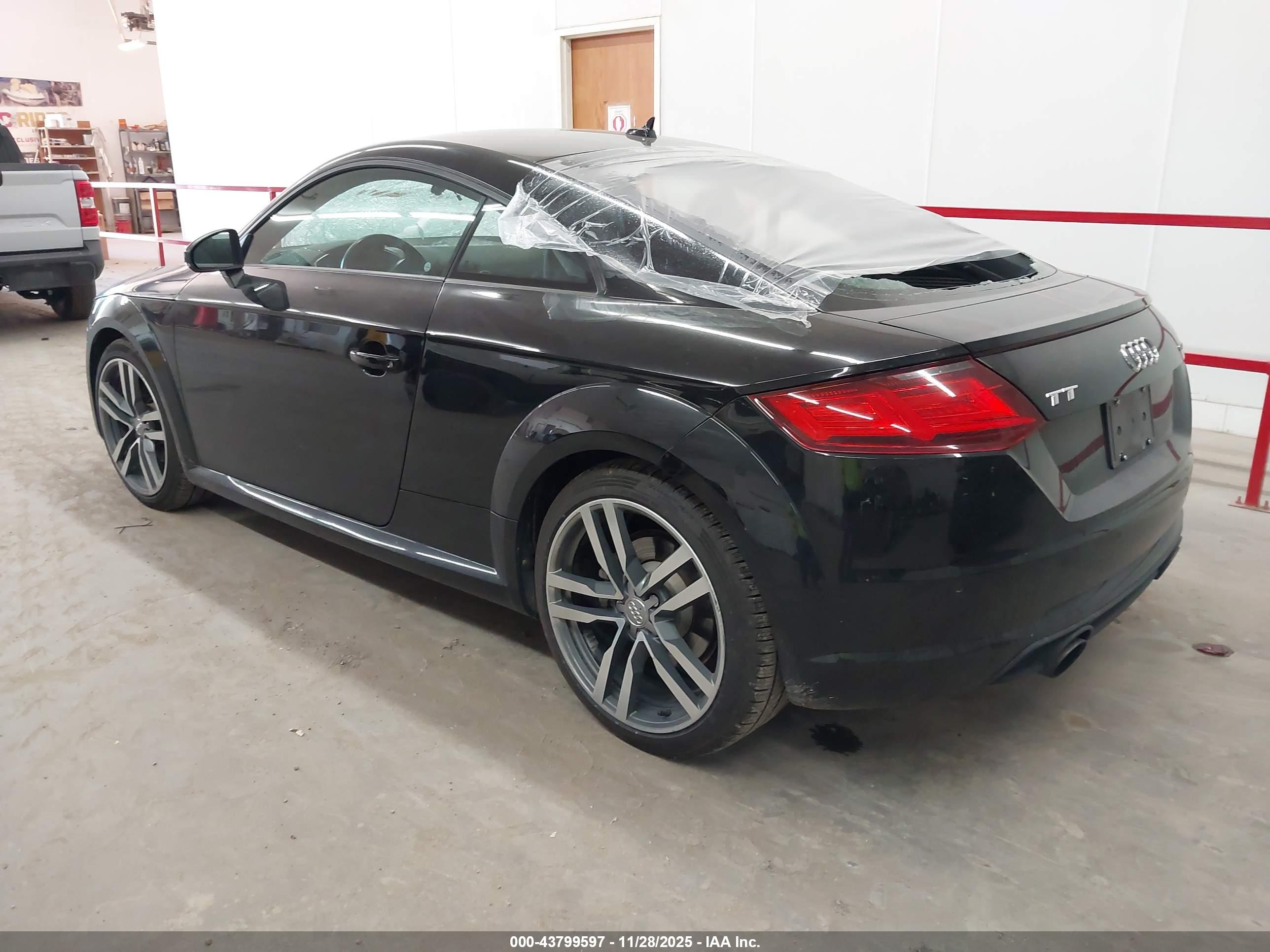 AUDI TT image 3