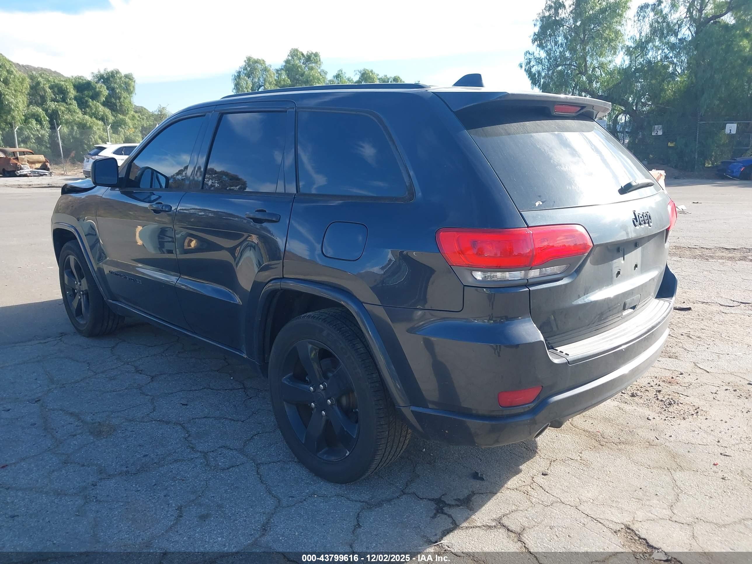 JEEP GRAND image 3