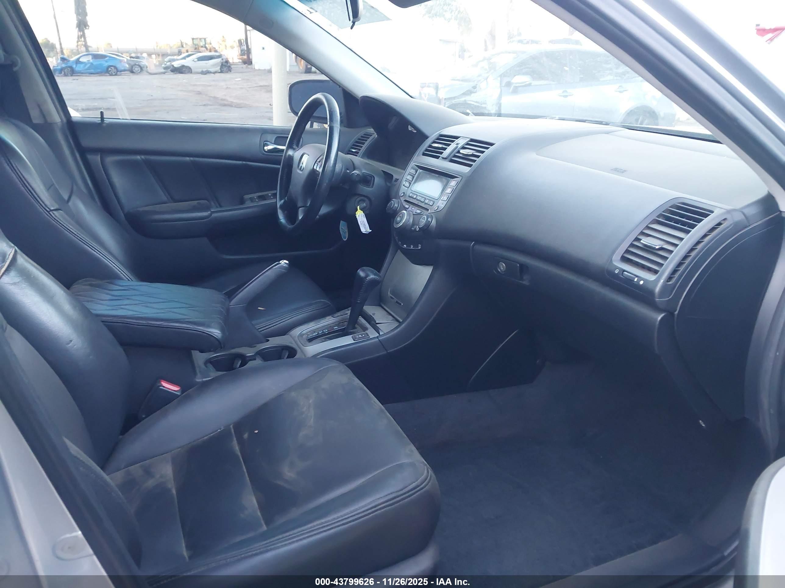 HONDA ACCORD image 5