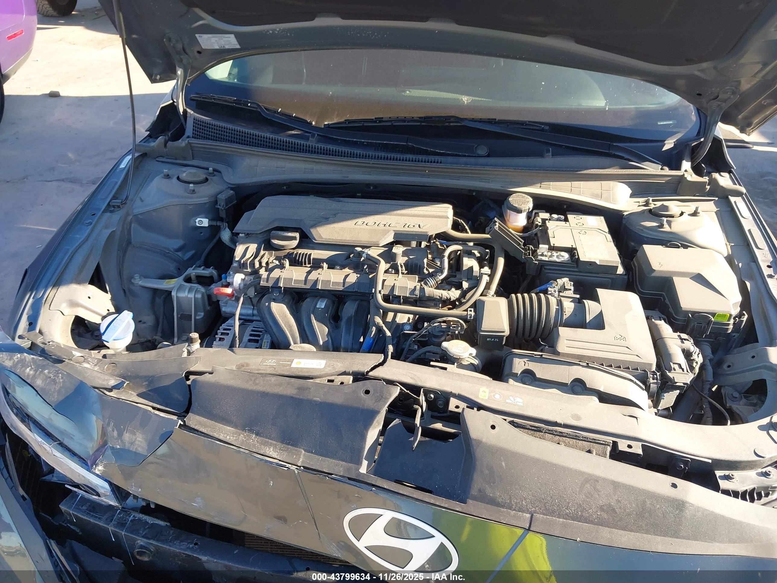 HYUNDAI ELANTRA image 10