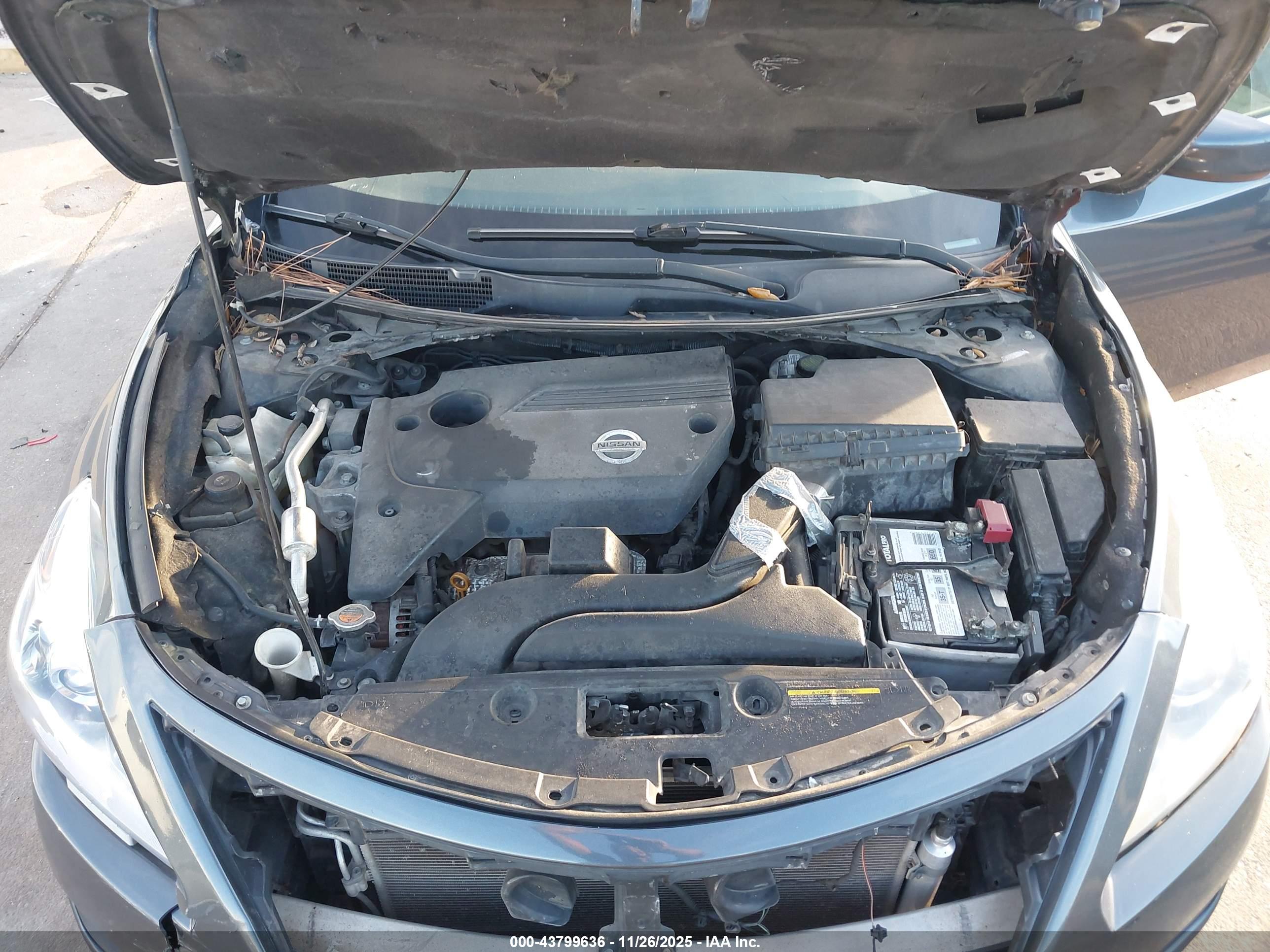 NISSAN ALTIMA image 10