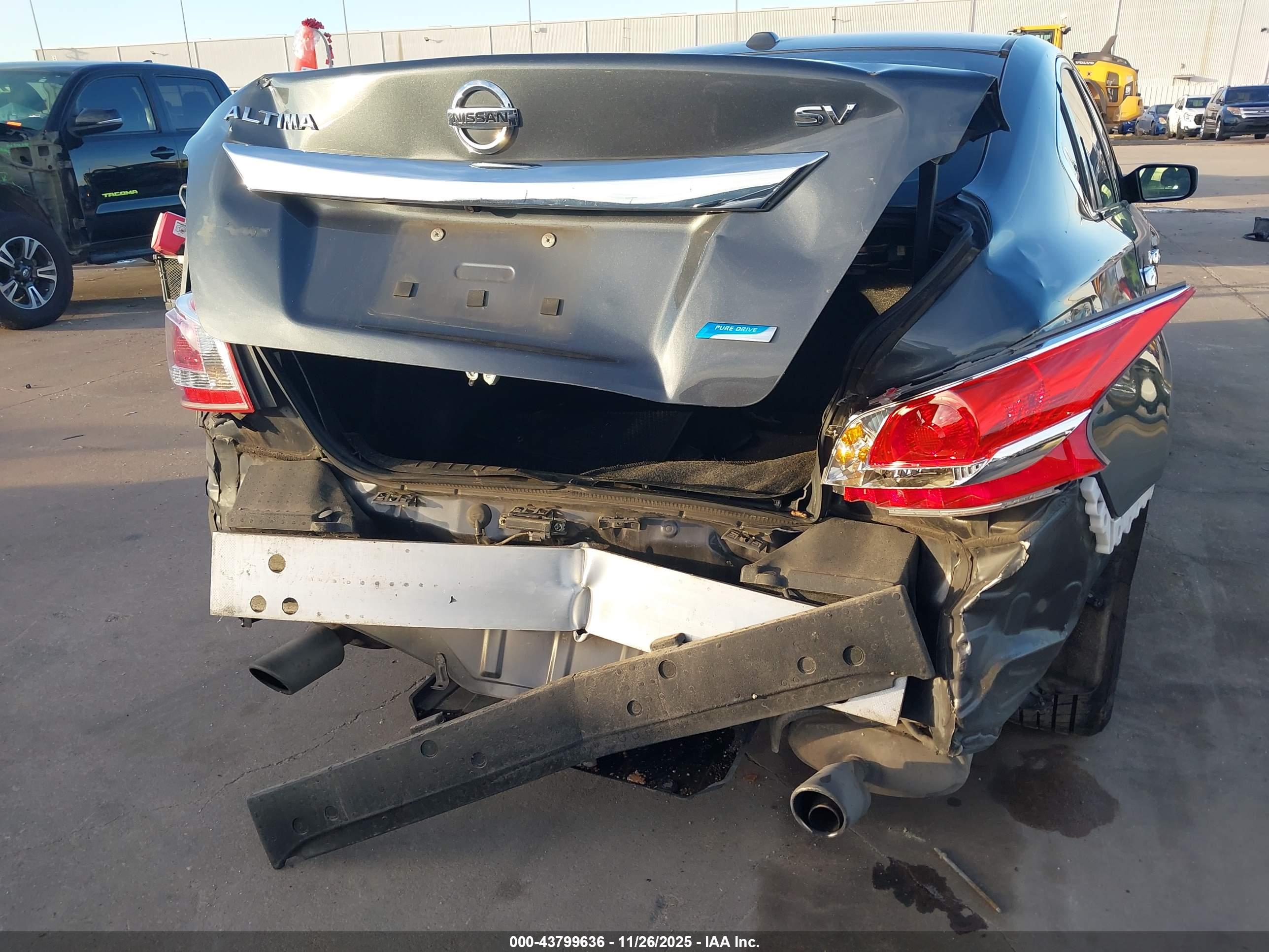 NISSAN ALTIMA image 6