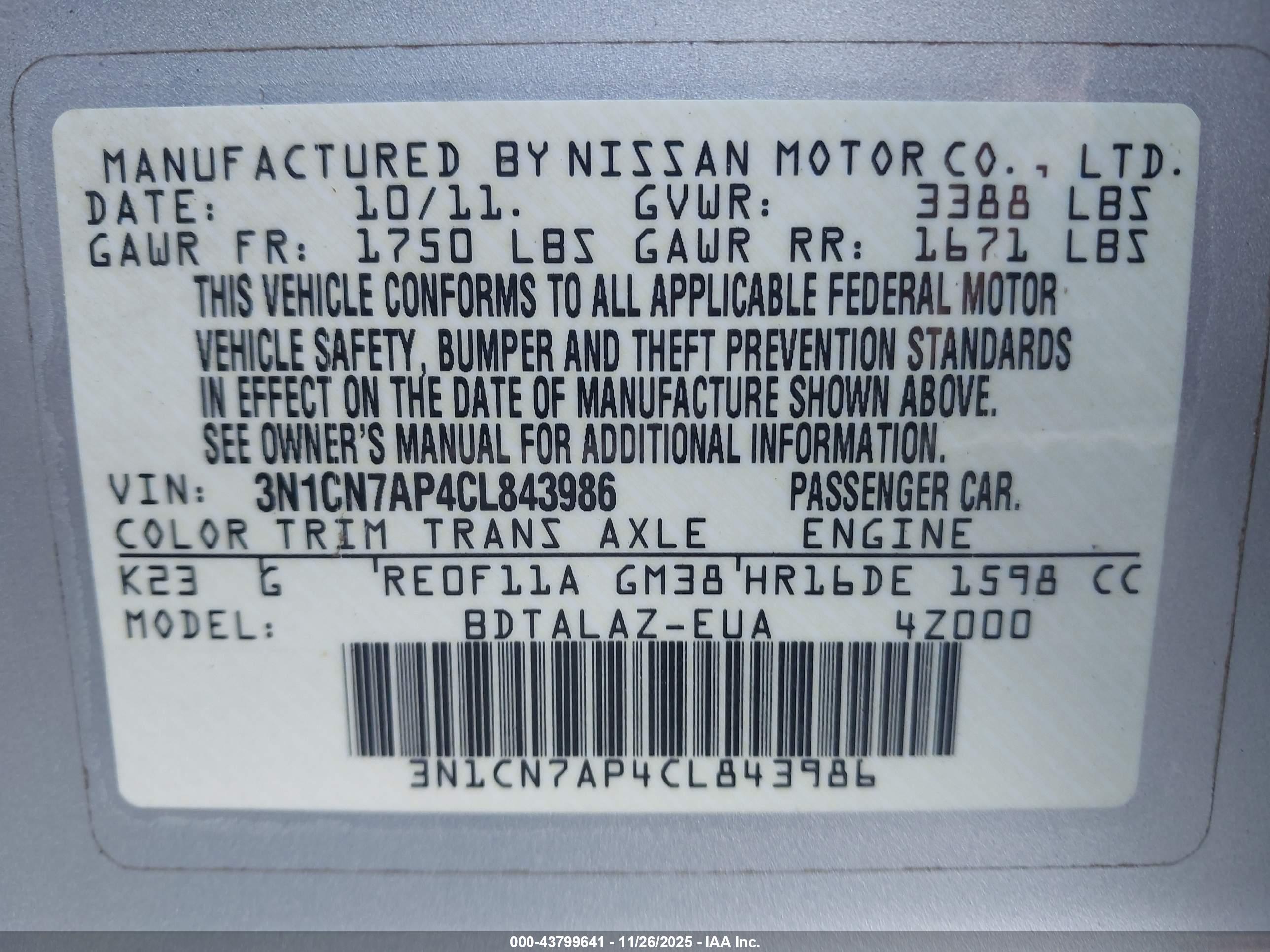 NISSAN VERSA image 9