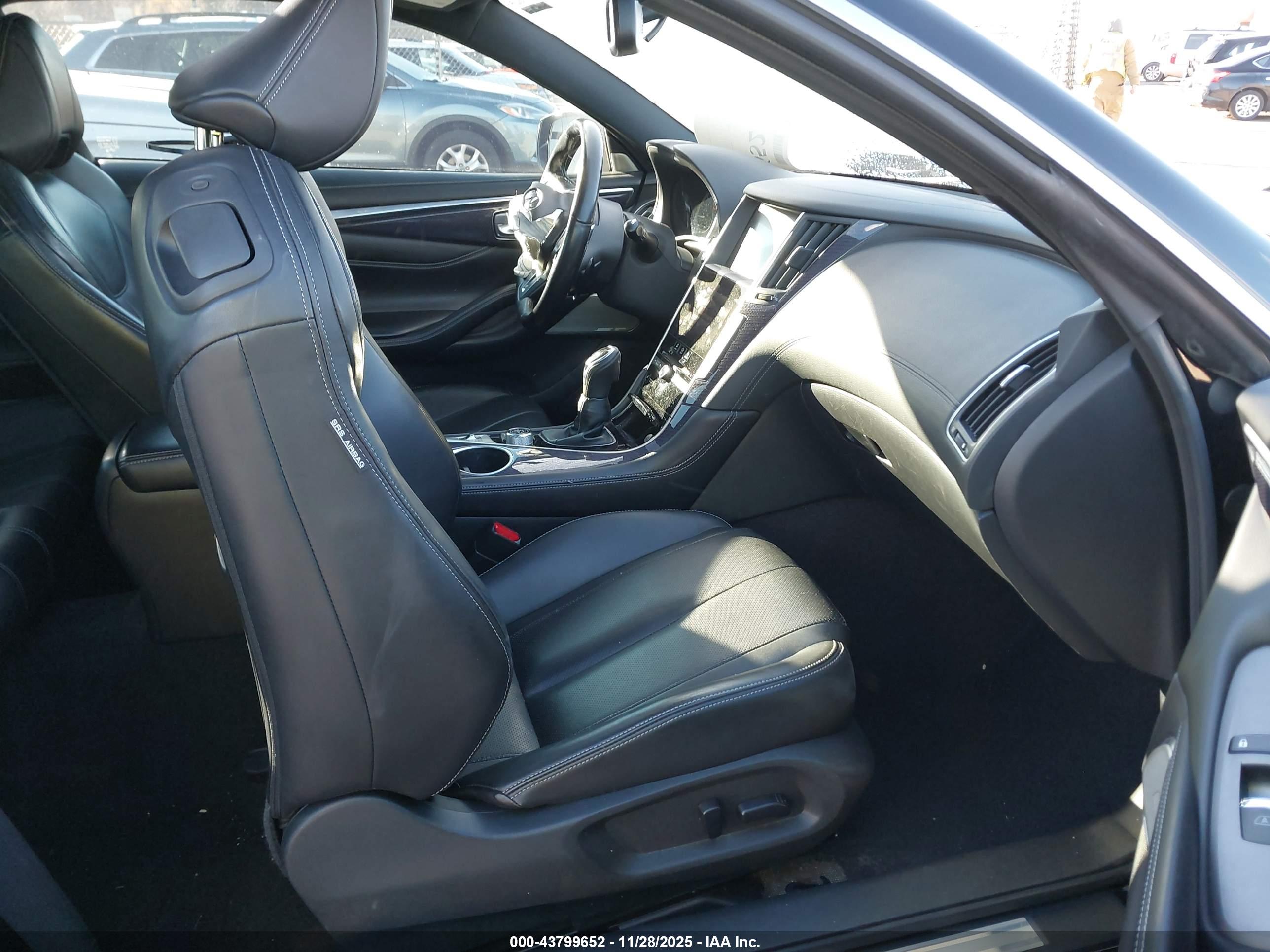 INFINITI Q60 image 5