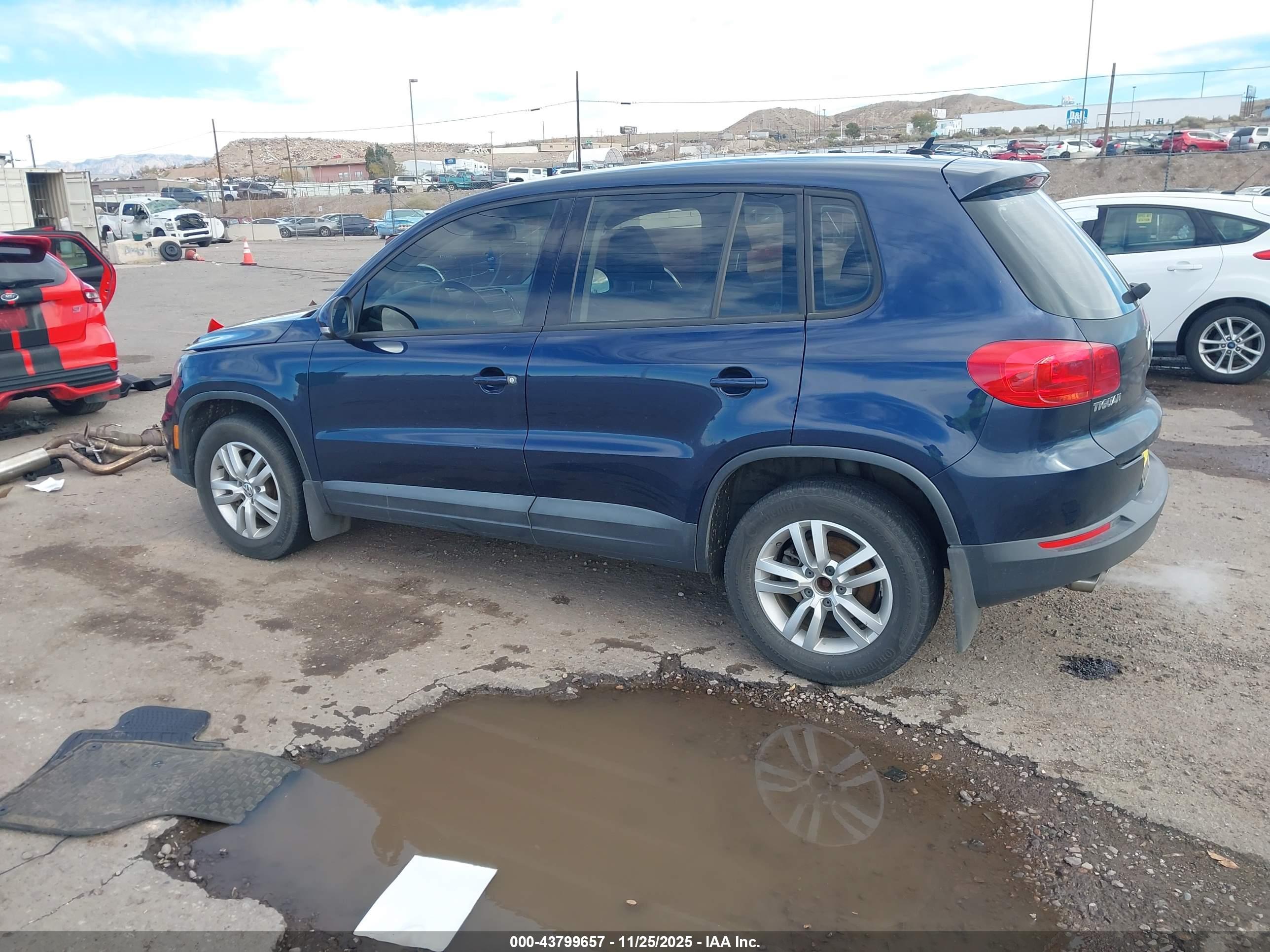 VOLKSWAGEN TIGUAN image 3