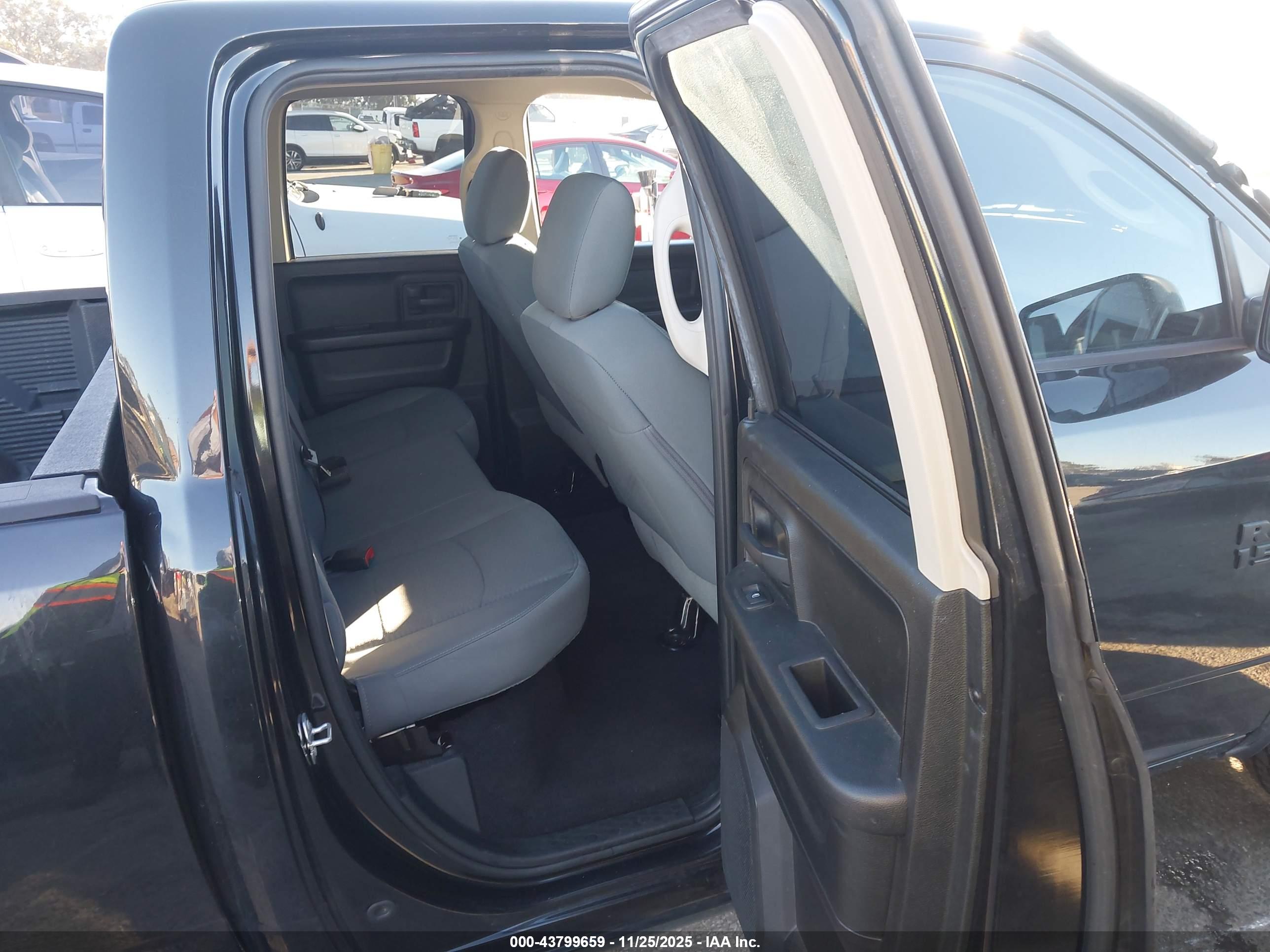 RAM 1500 image 8