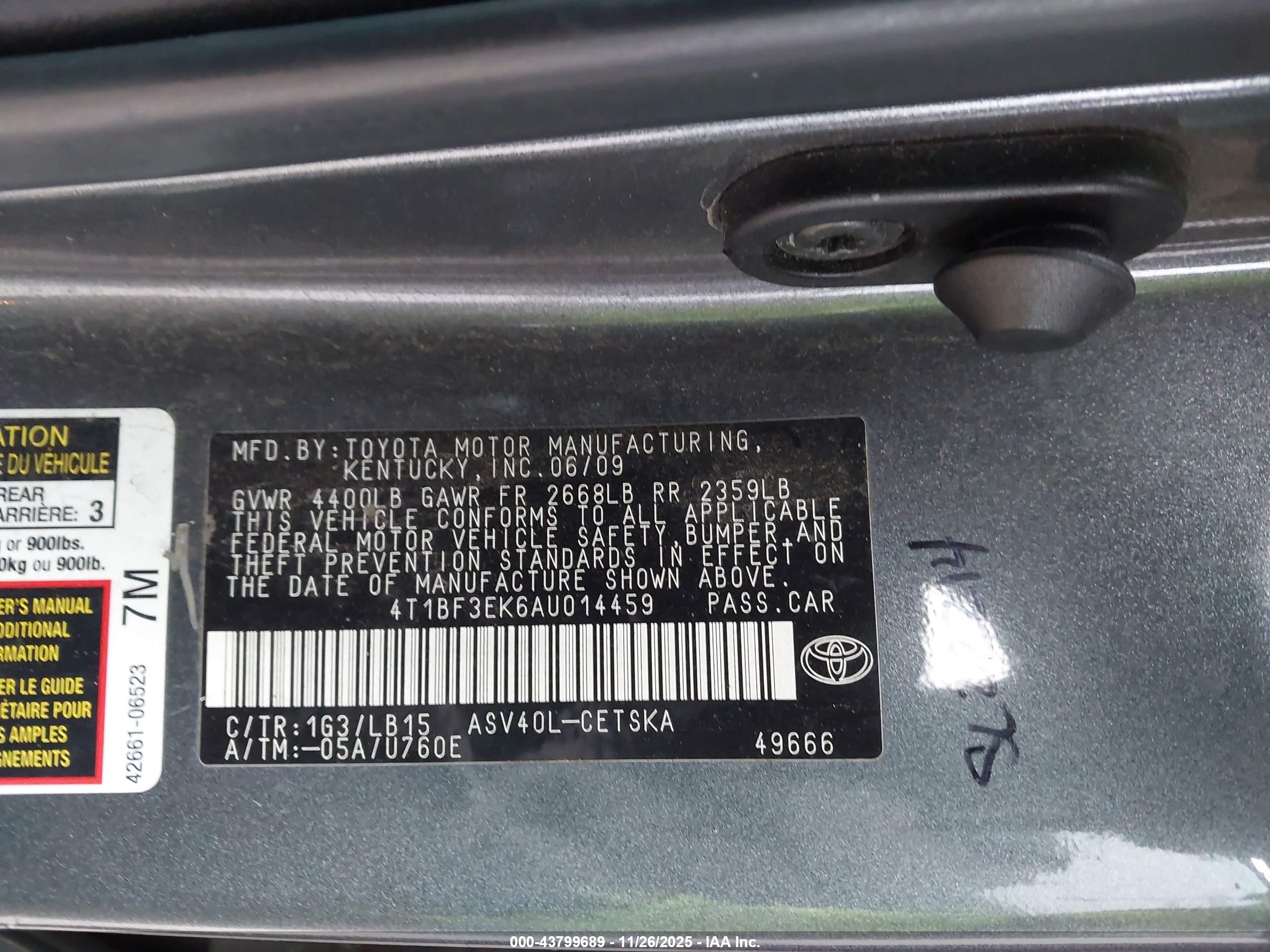 TOYOTA CAMRY image 9