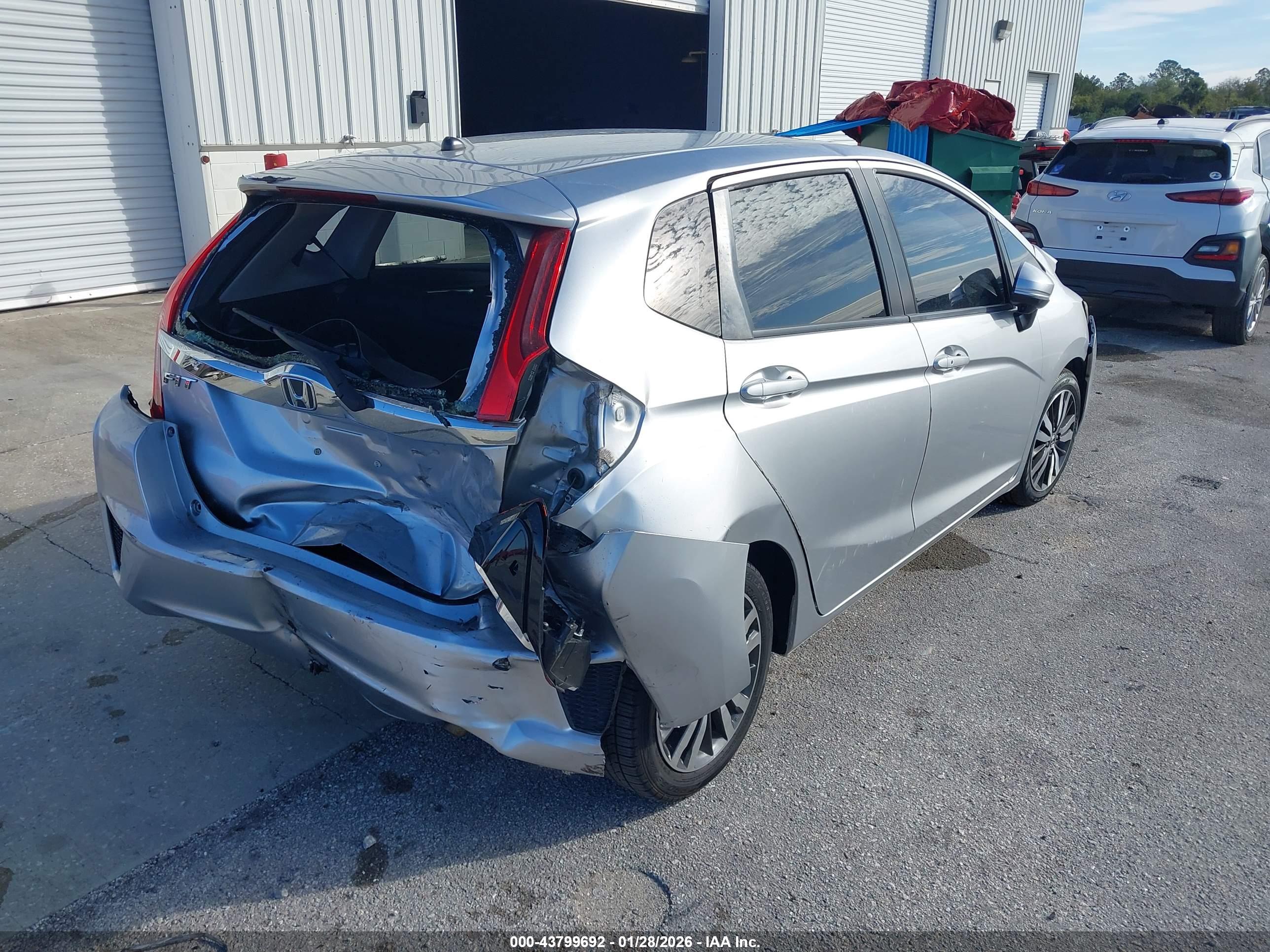 HONDA FIT image 4
