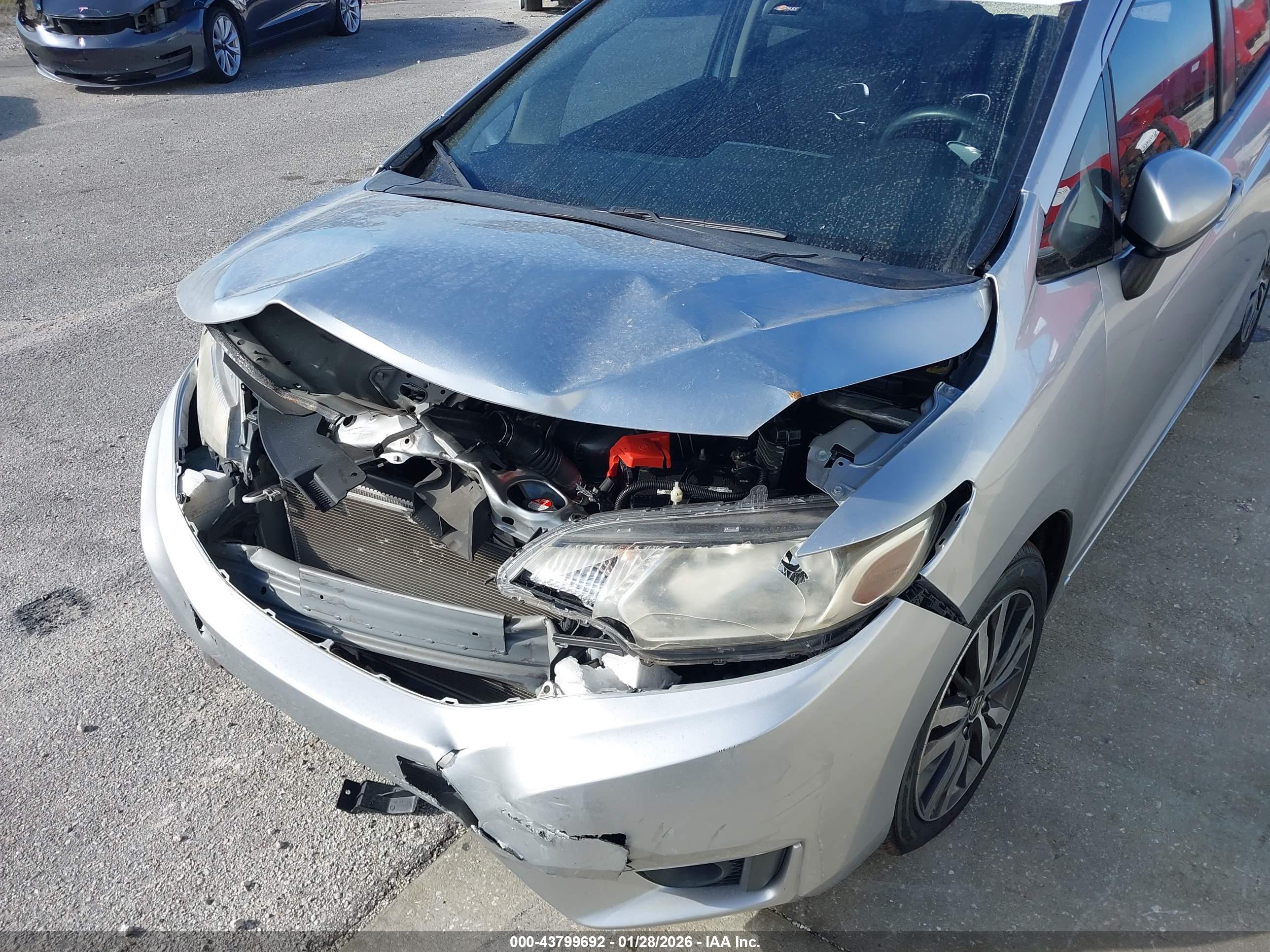 HONDA FIT image 6