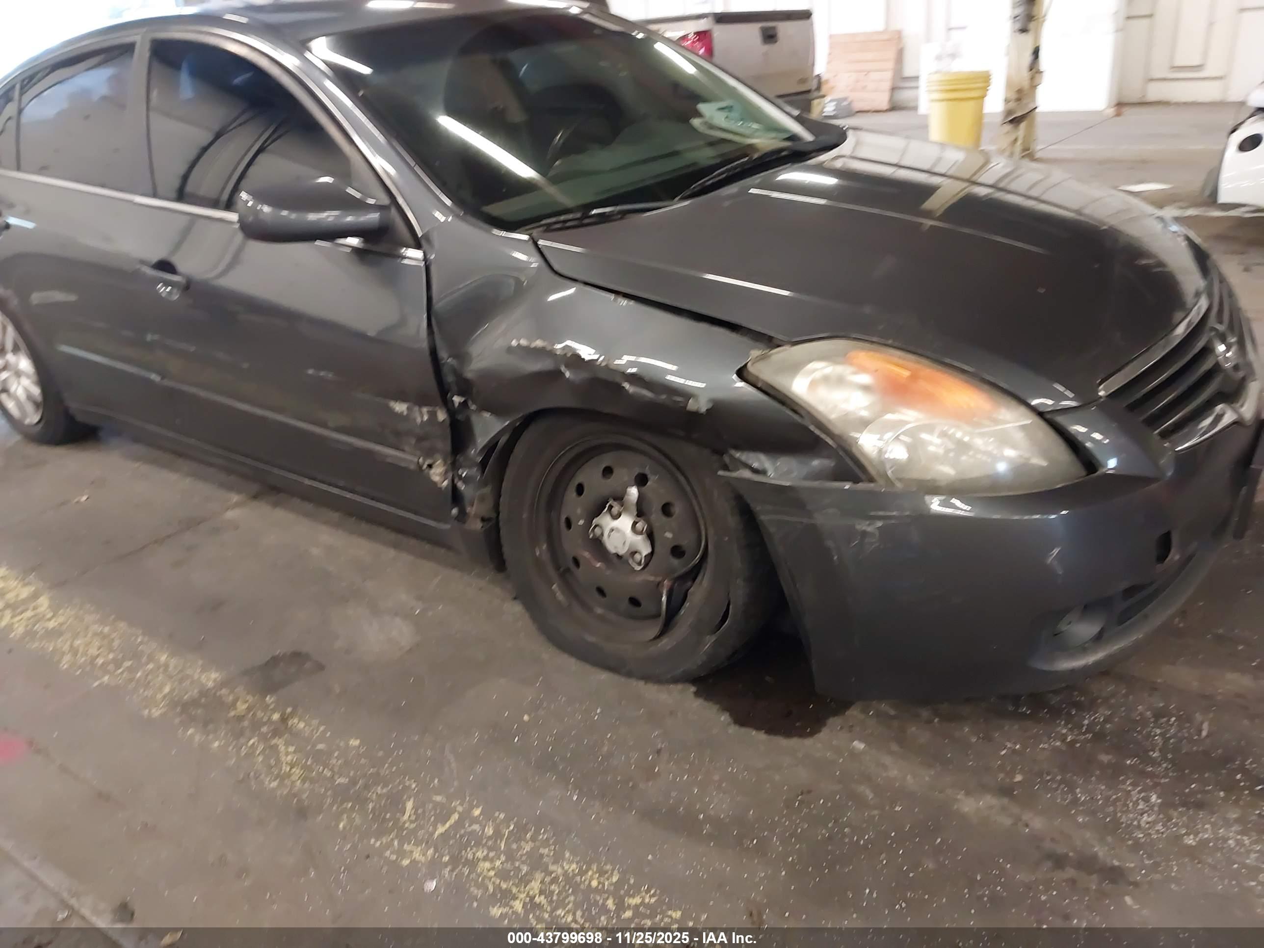 NISSAN ALTIMA image 6
