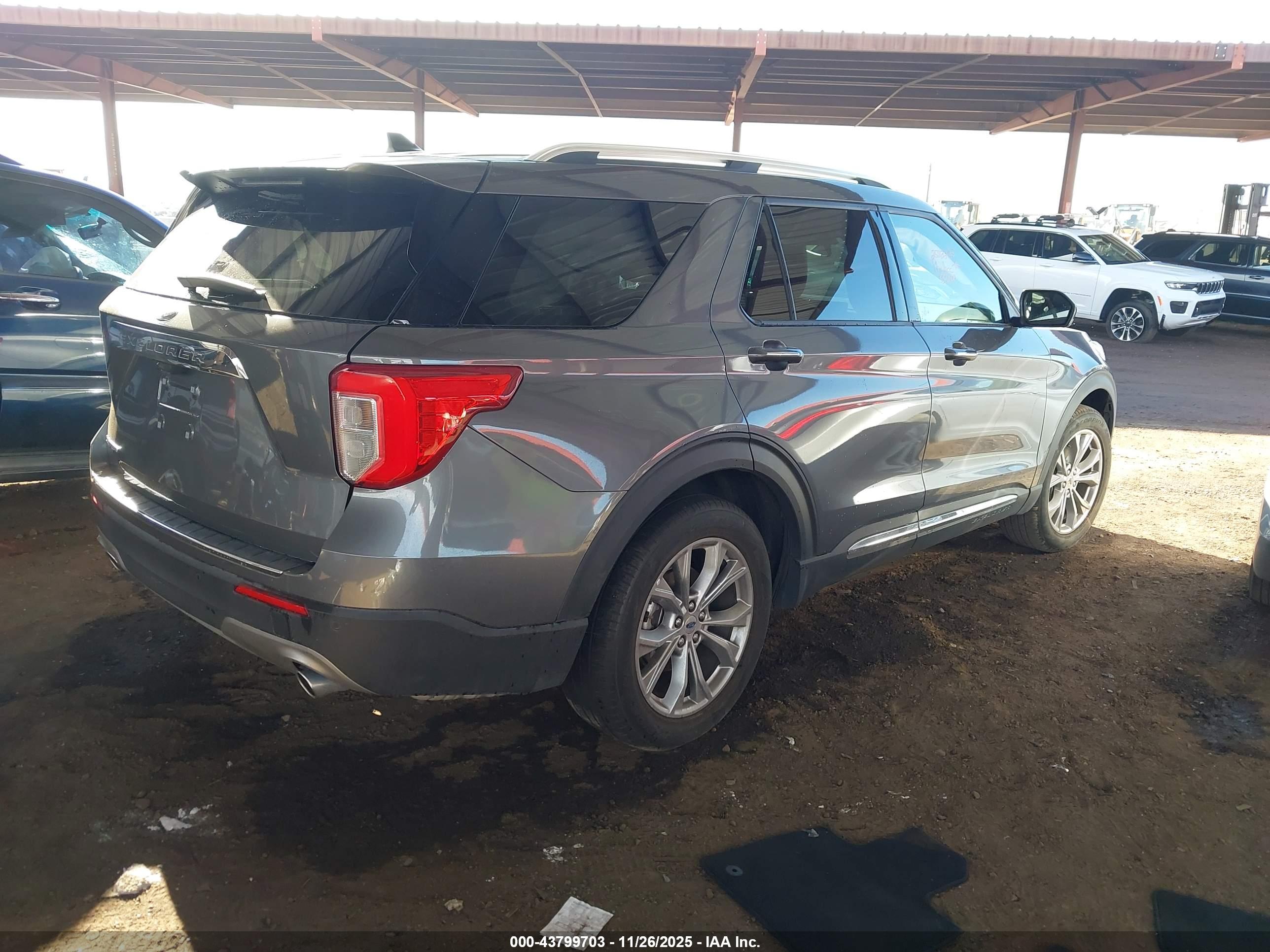 FORD EXPLORER image 4