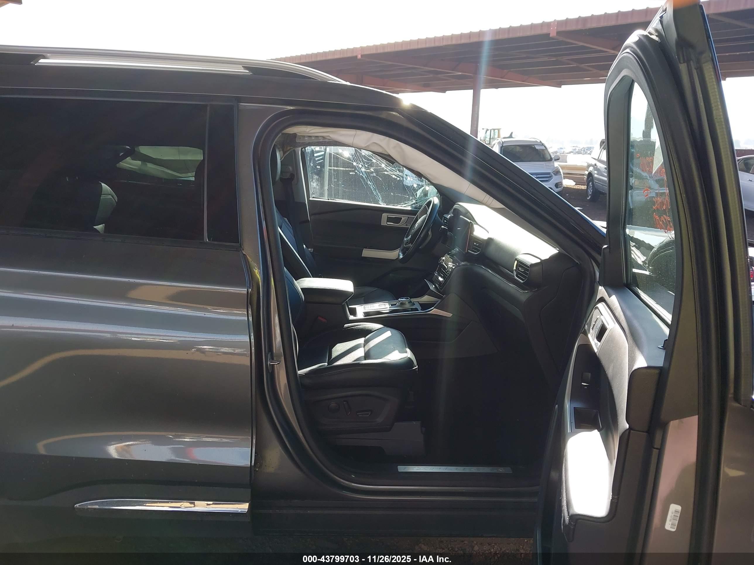 FORD EXPLORER image 5