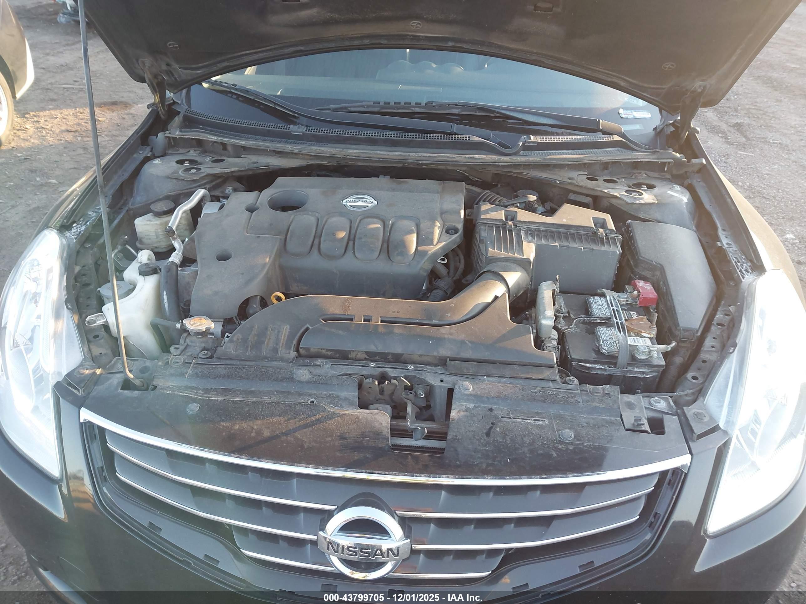 NISSAN ALTIMA image 10