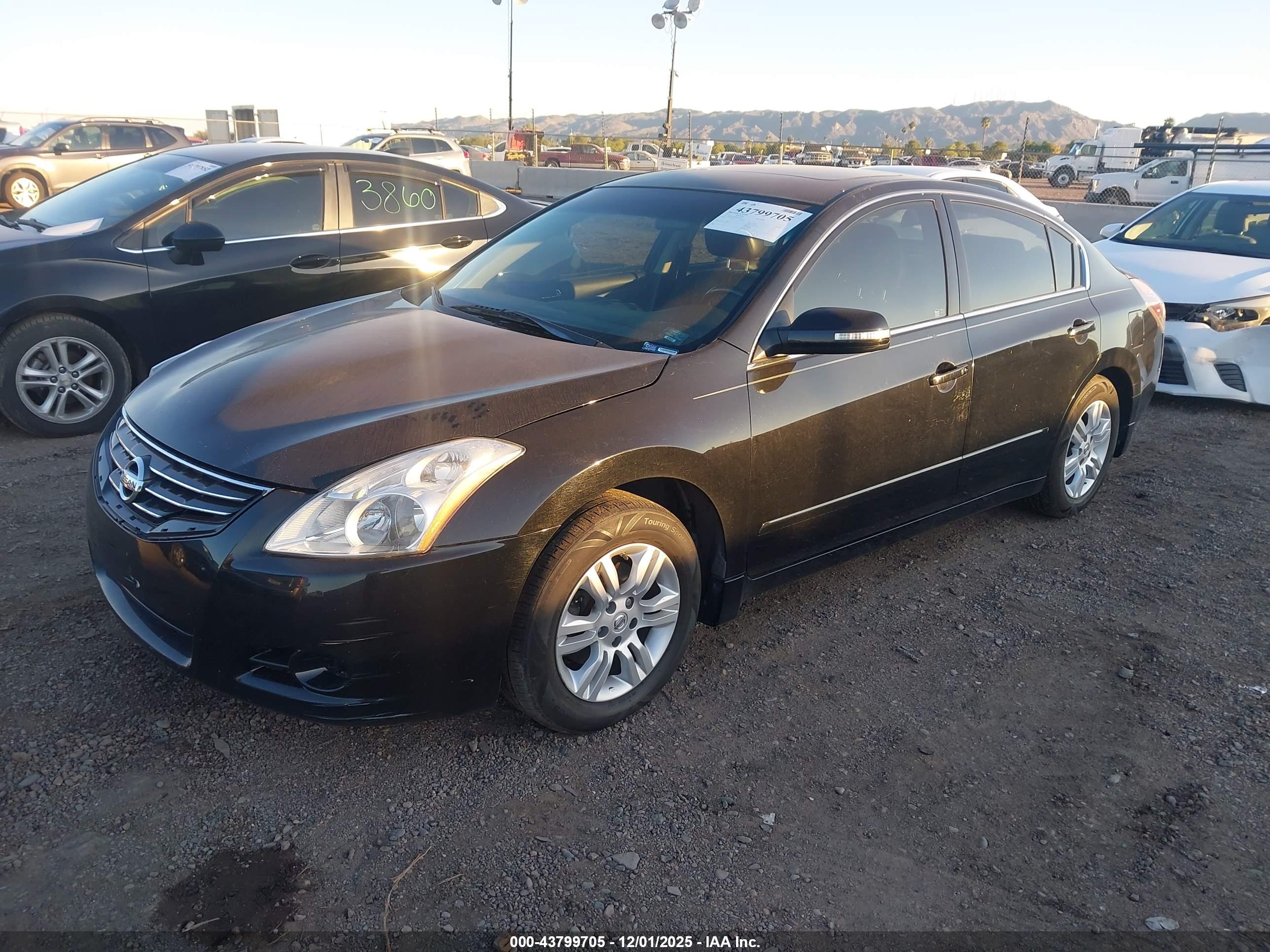 NISSAN ALTIMA image 2