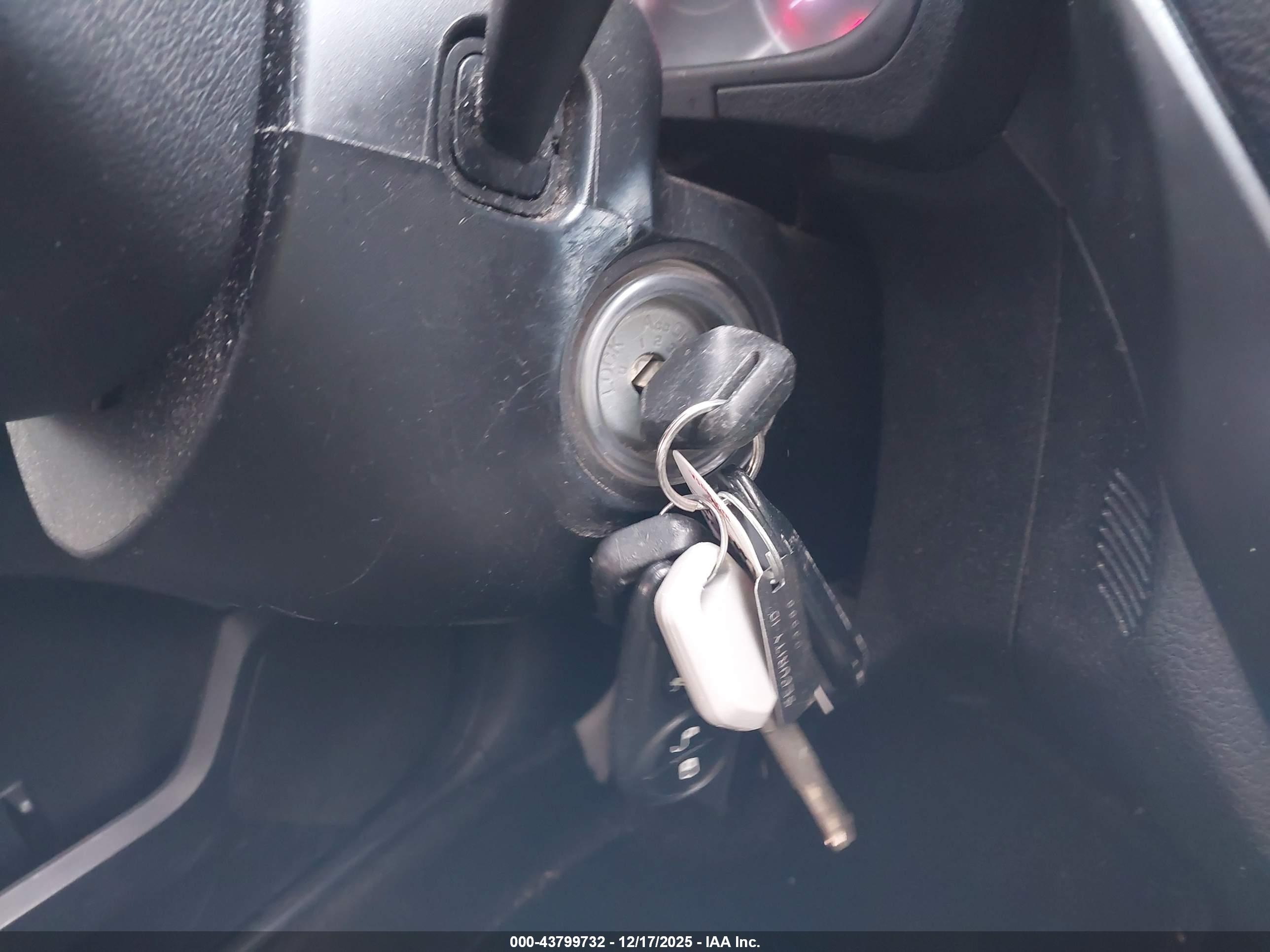 SUBARU FORESTER image 11