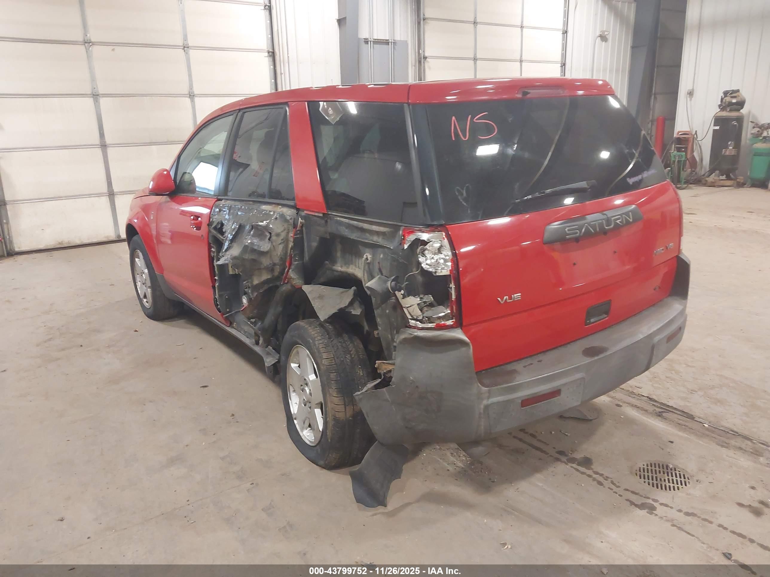 SATURN VUE image 3