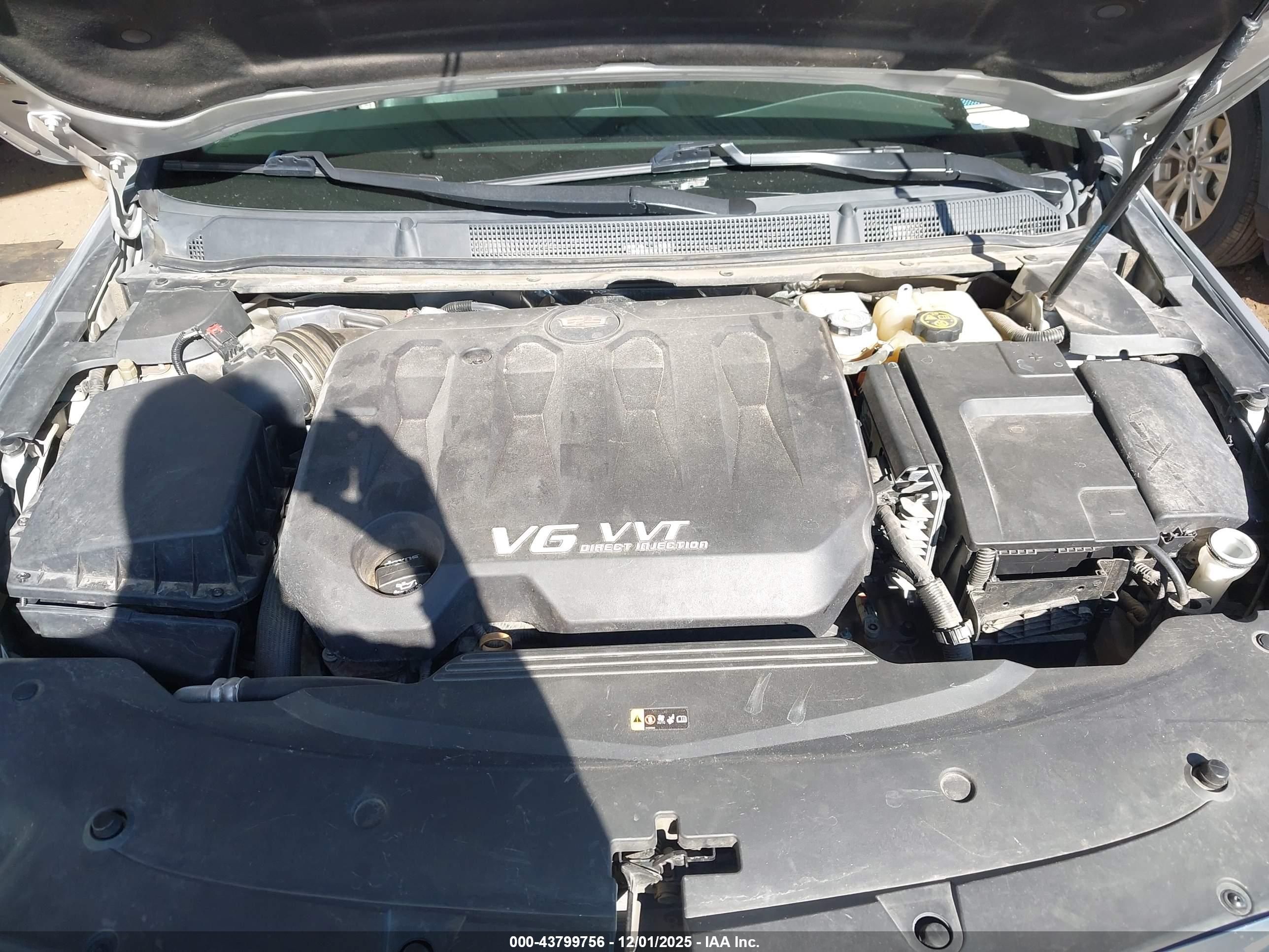 CADILLAC XTS image 10