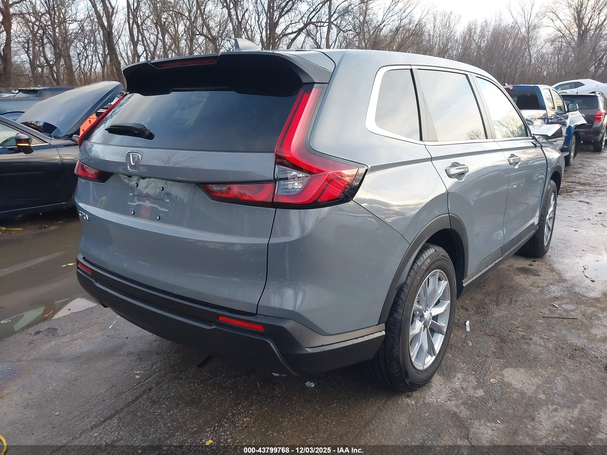 HONDA CR-V image 4