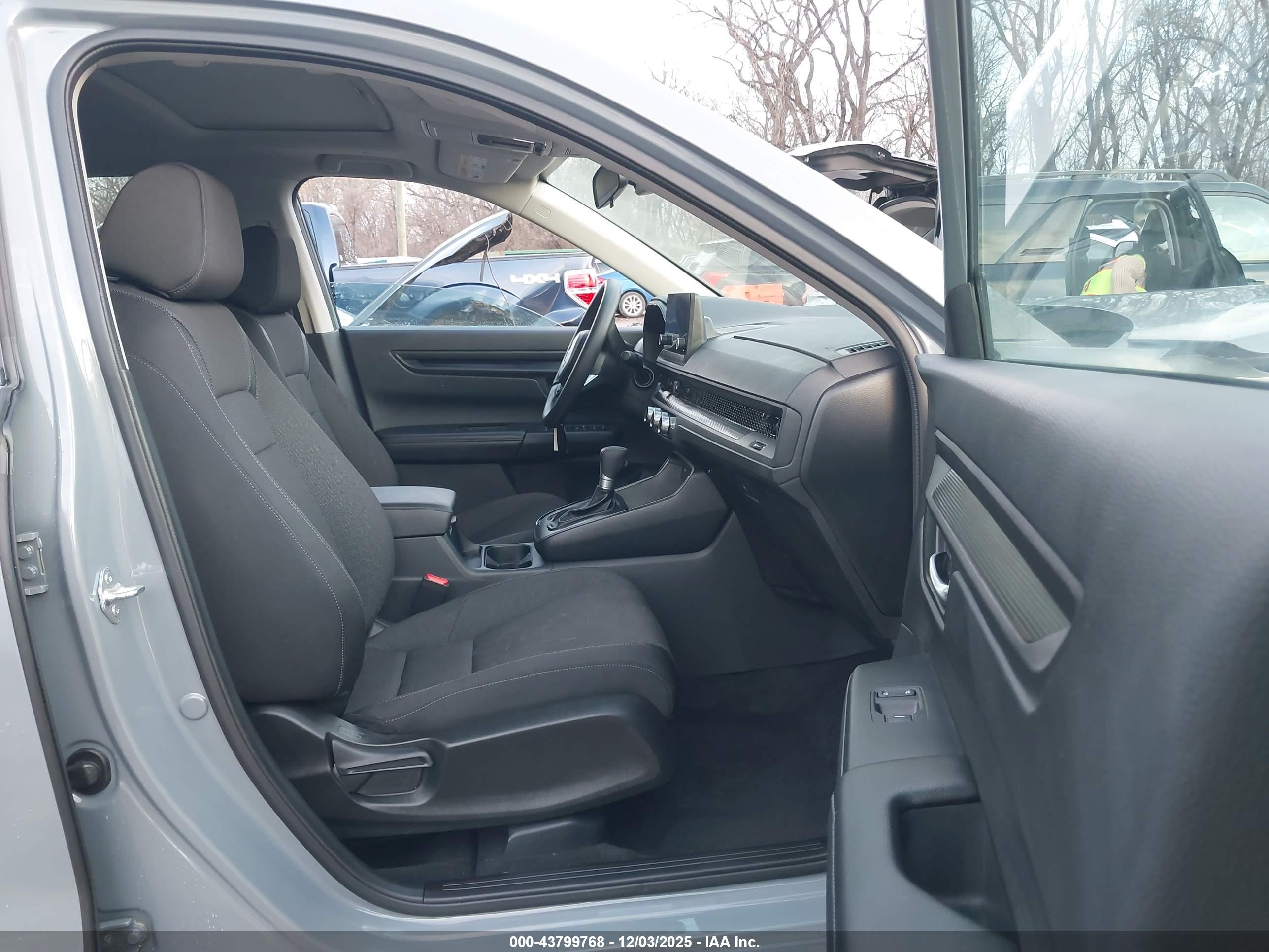 HONDA CR-V image 5